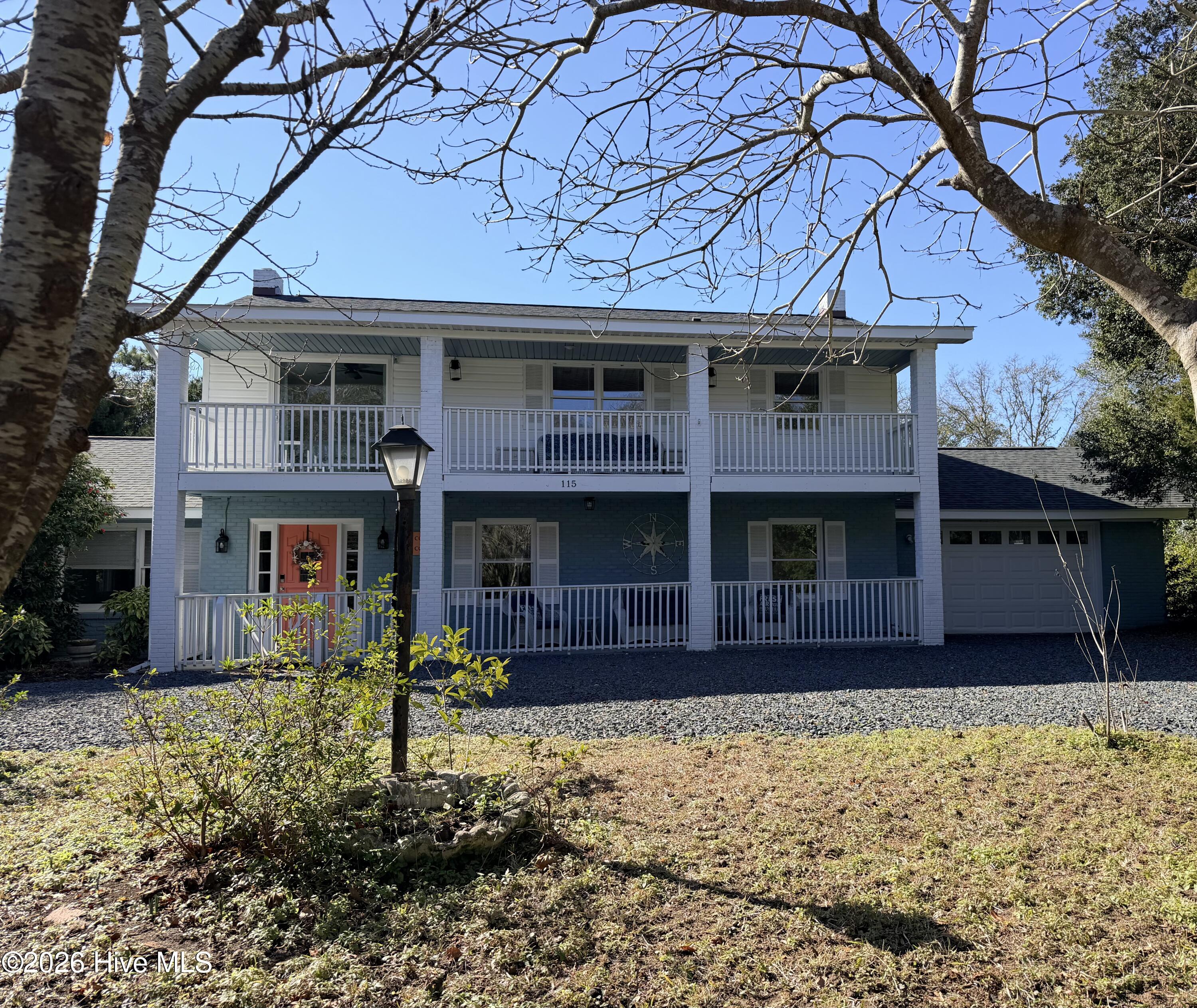 115 Paula Circle SE