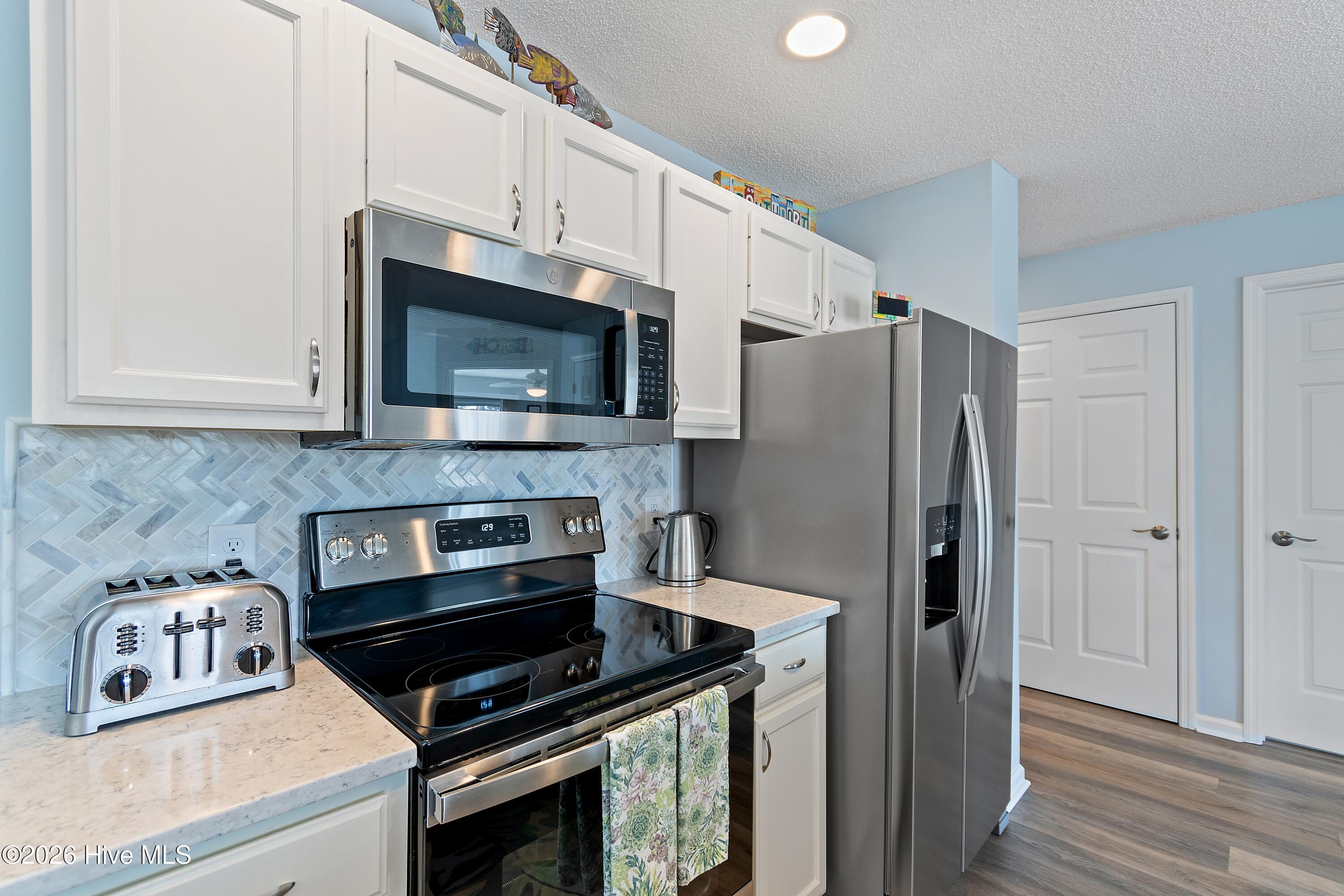 3350 Club Villas Drive 604