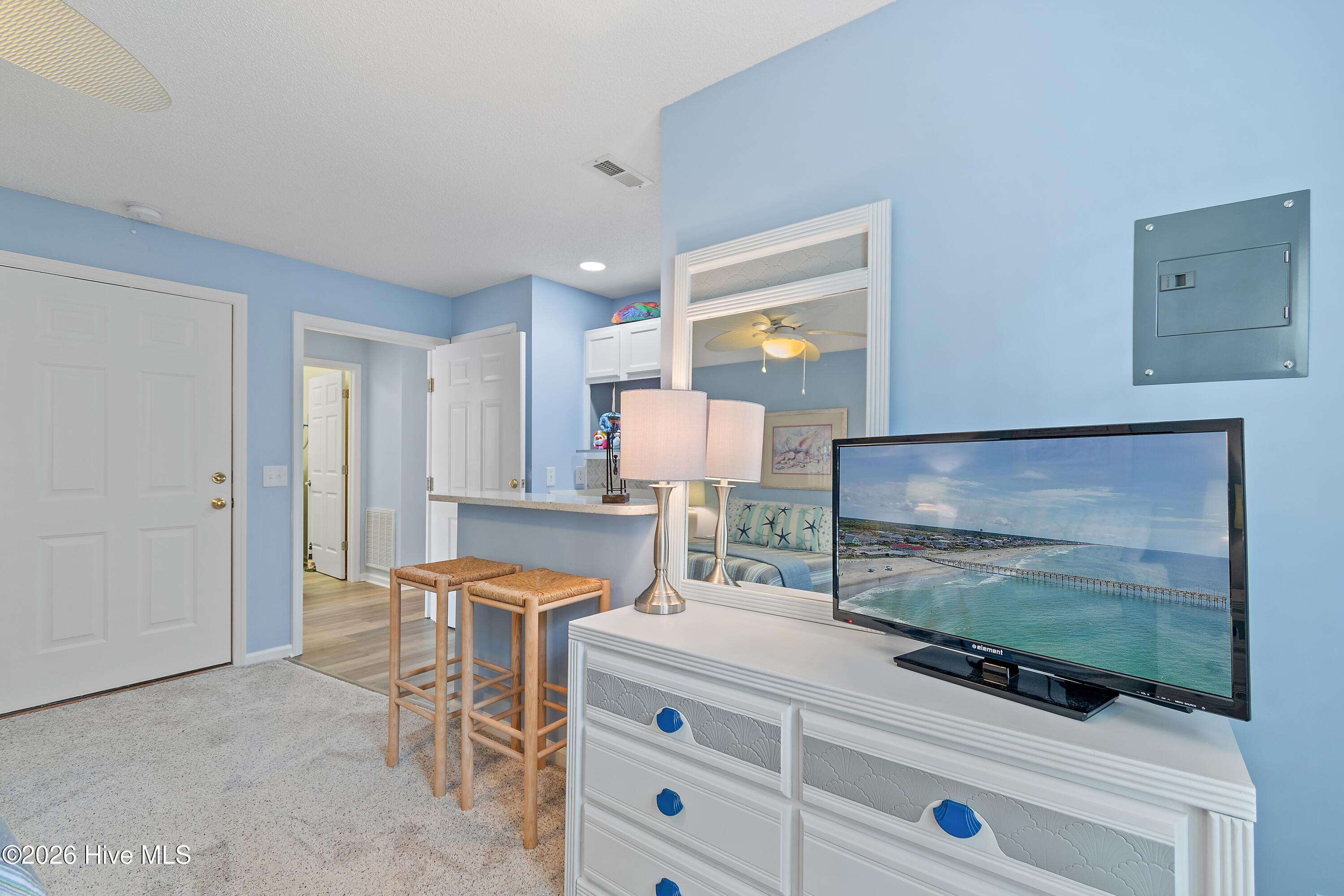 3350 Club Villas Drive 604