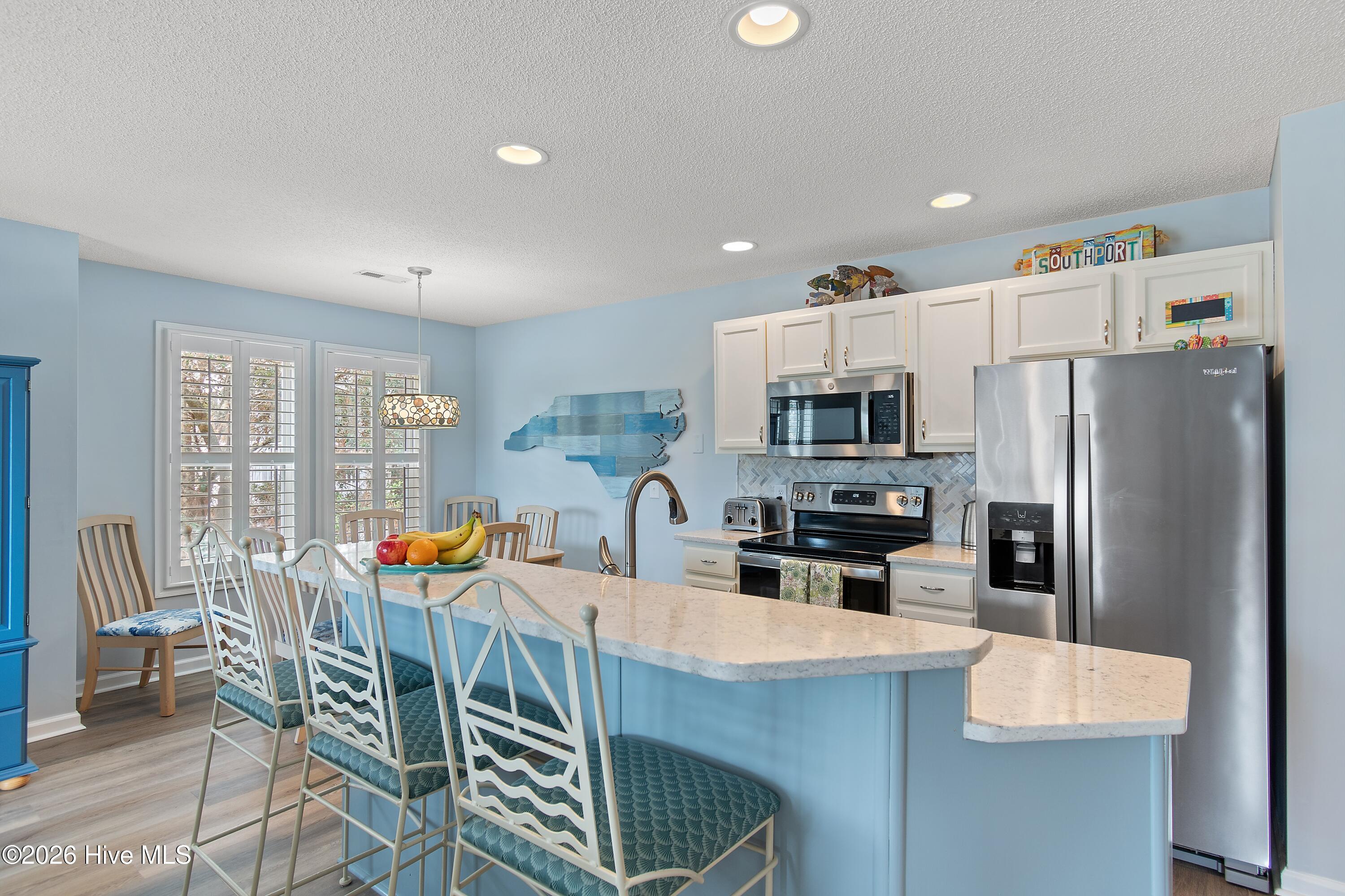 3350 Club Villas Drive 604