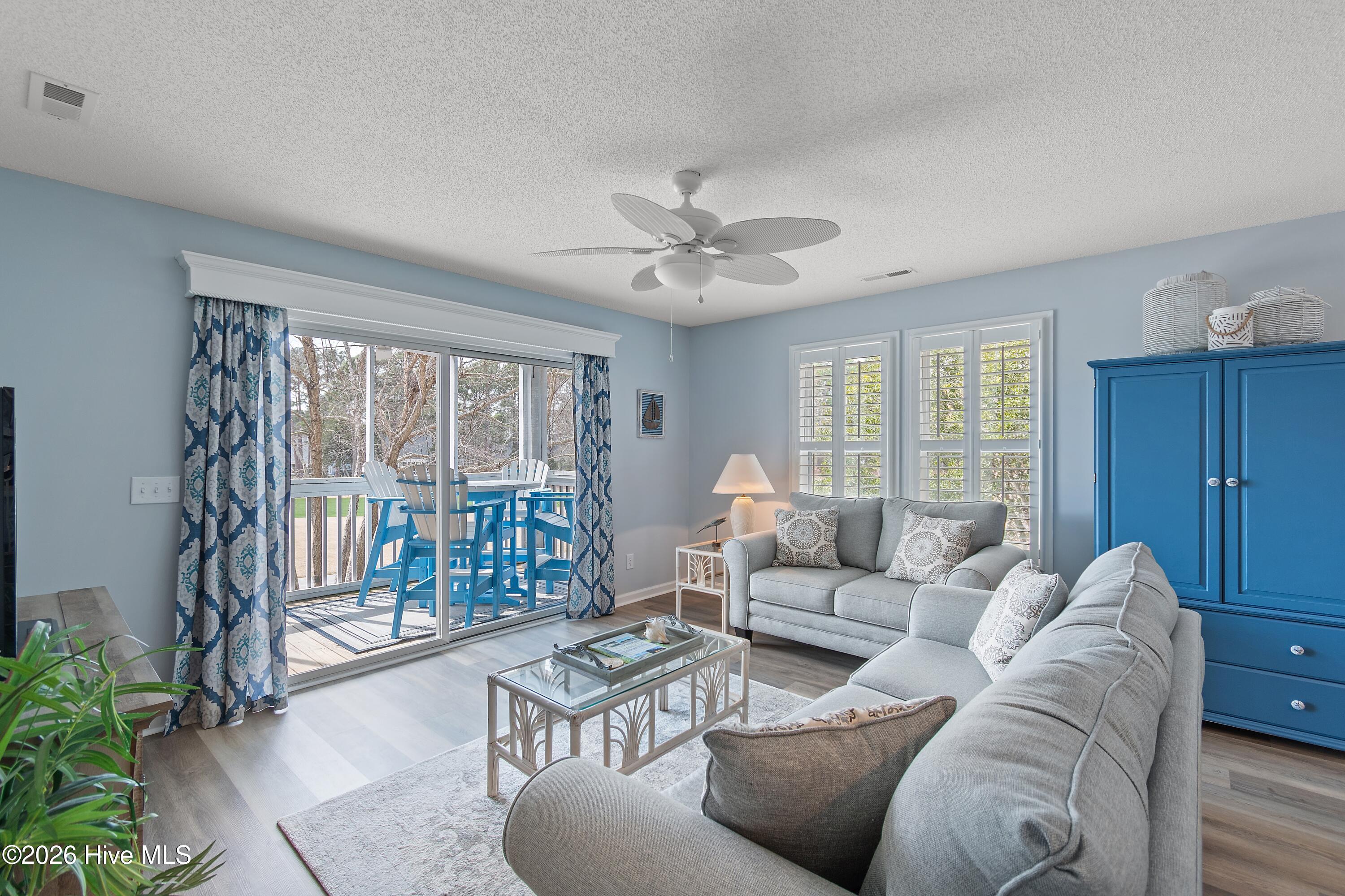 3350 Club Villas Drive 604