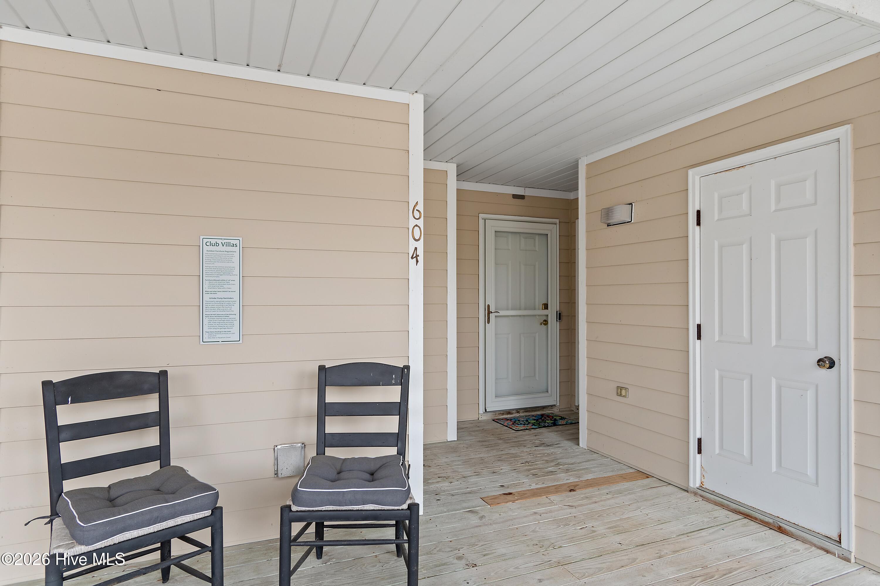 3350 Club Villas Drive 604