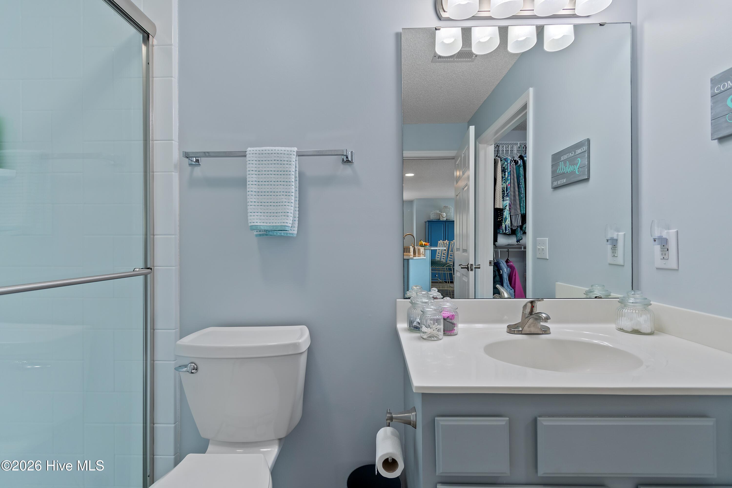 3350 Club Villas Drive 604