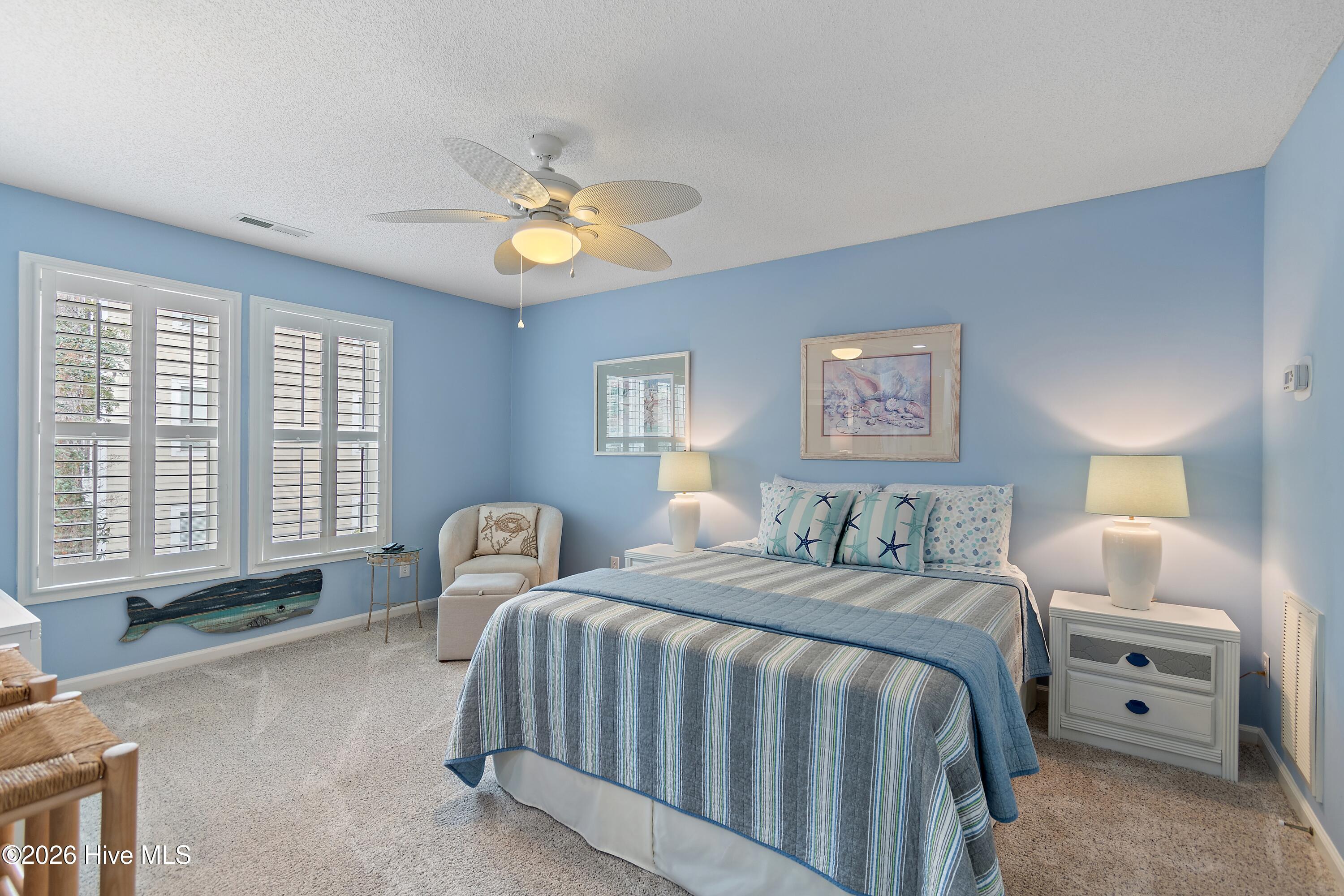 3350 Club Villas Drive 604