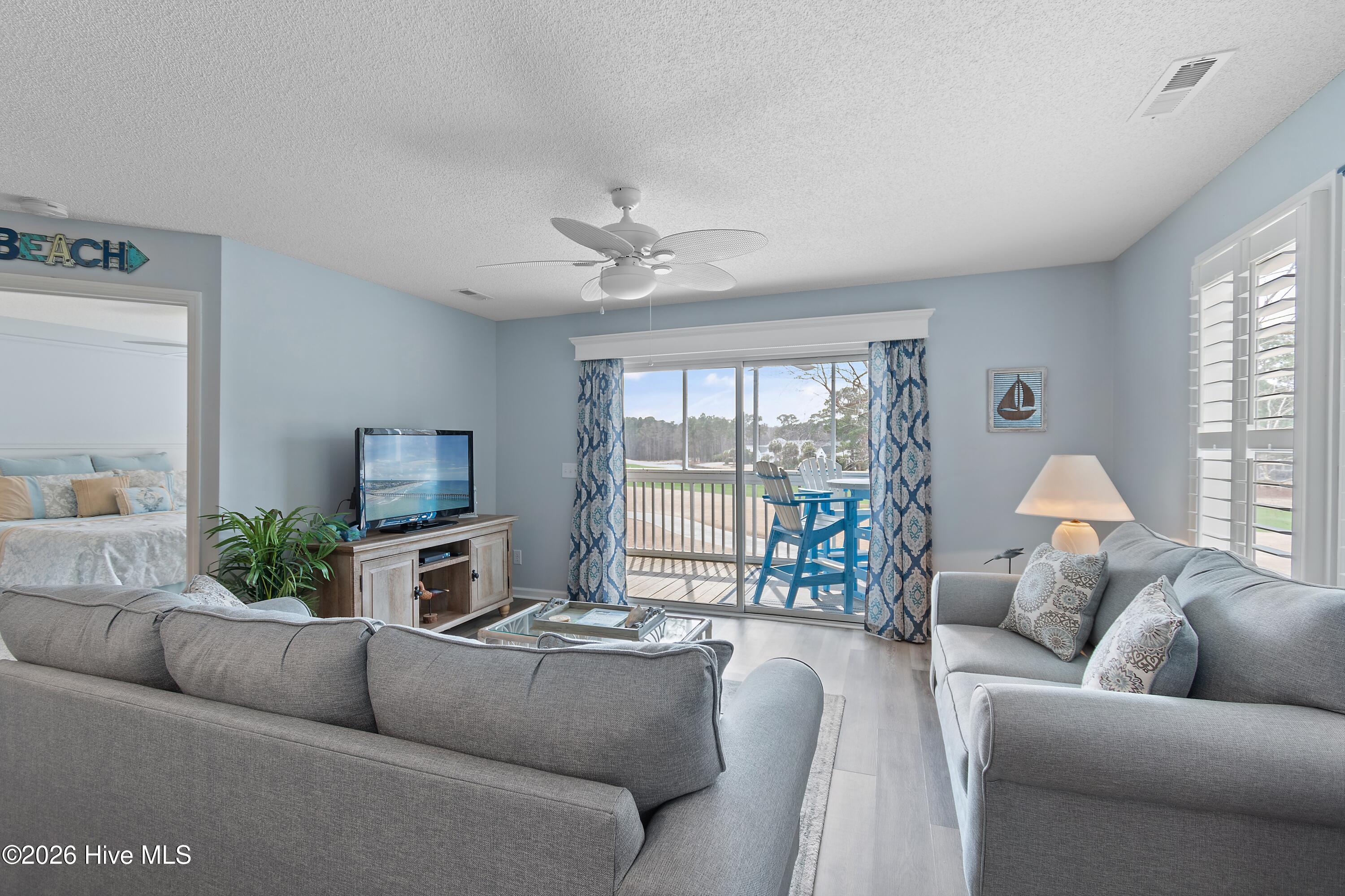3350 Club Villas Drive 604