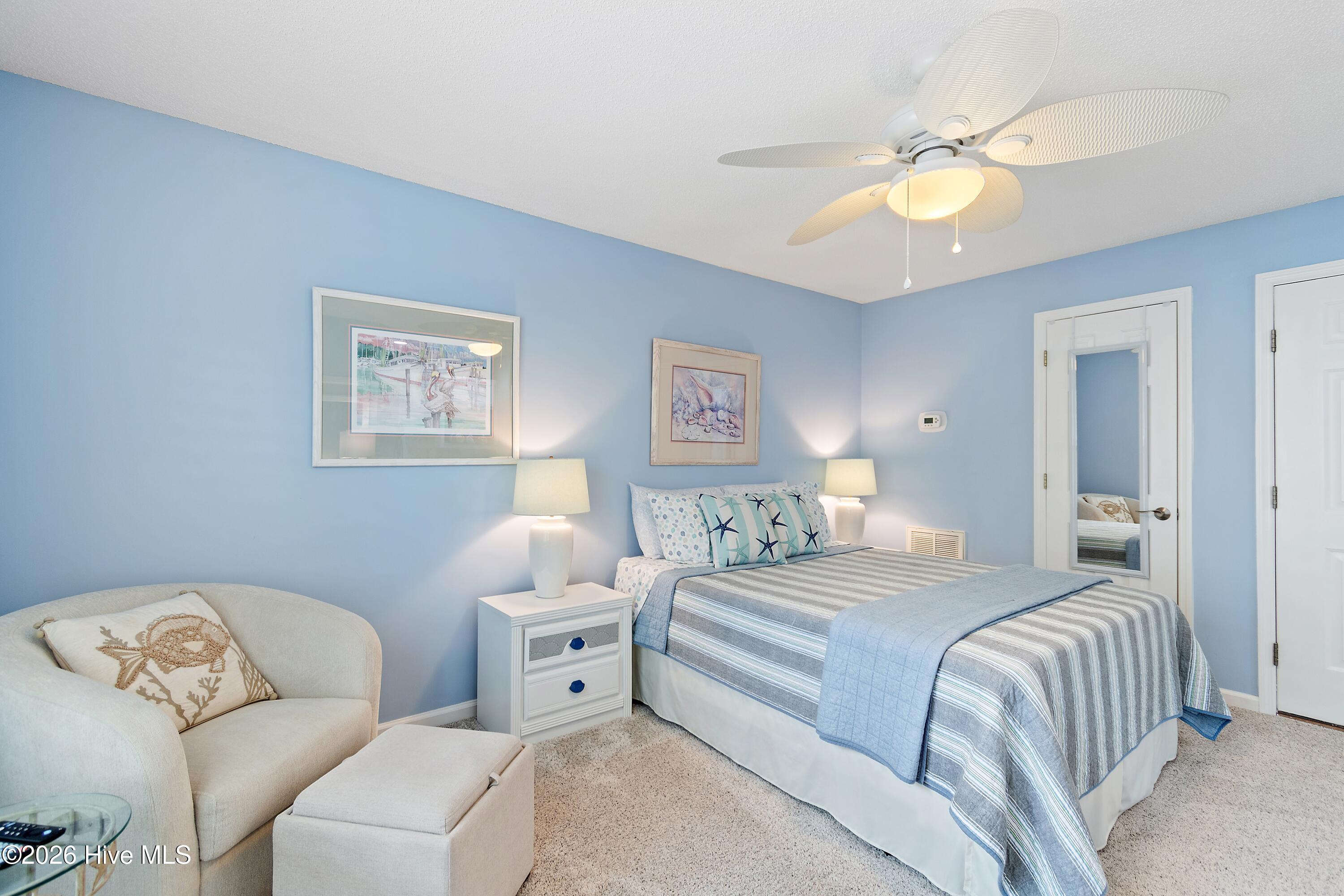 3350 Club Villas Drive 604