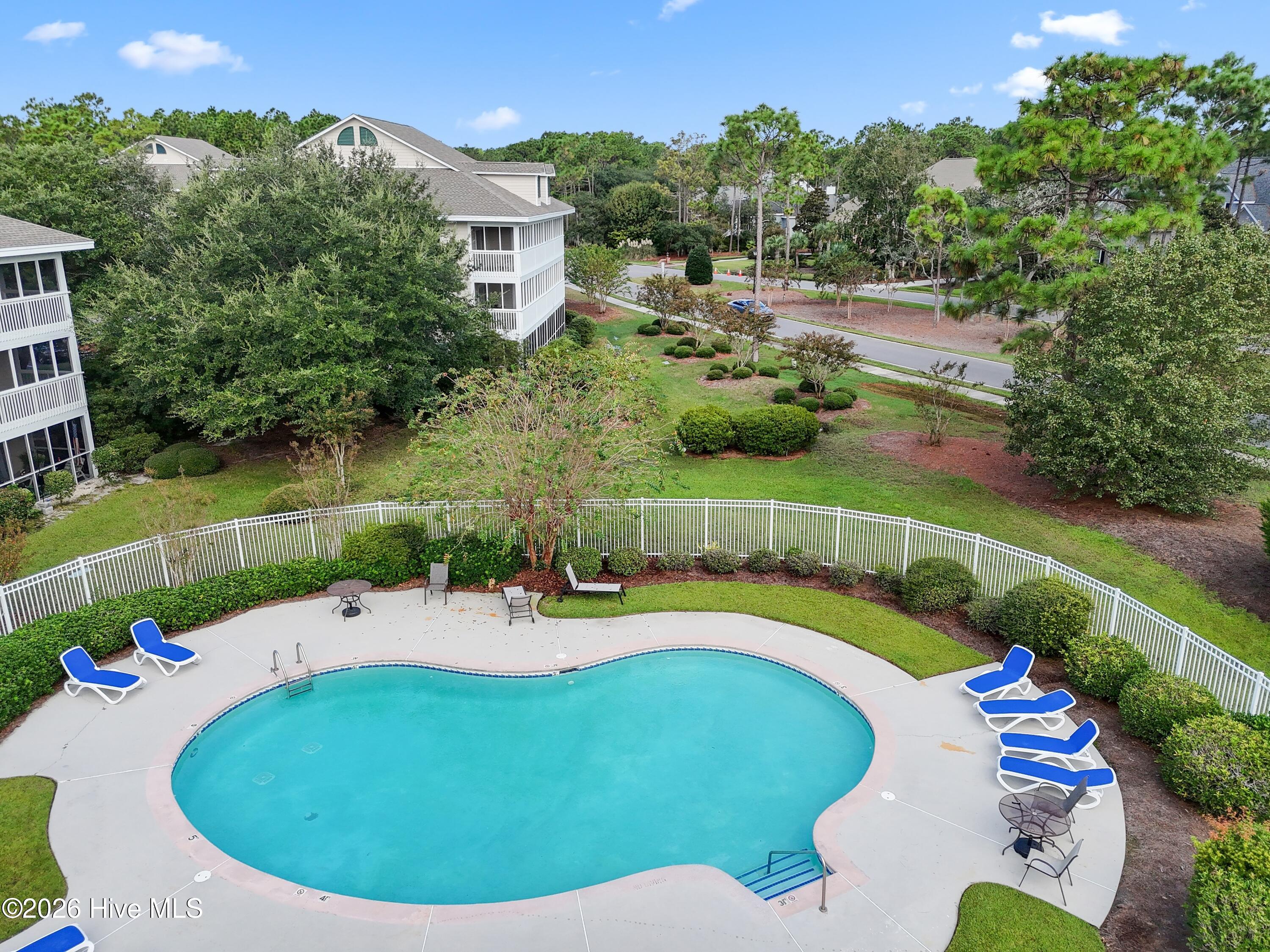 3350 Club Villas Drive 604
