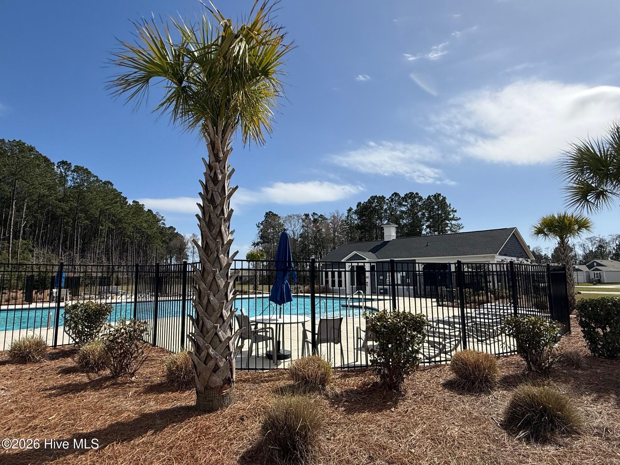 1804 Willowtree Court SE