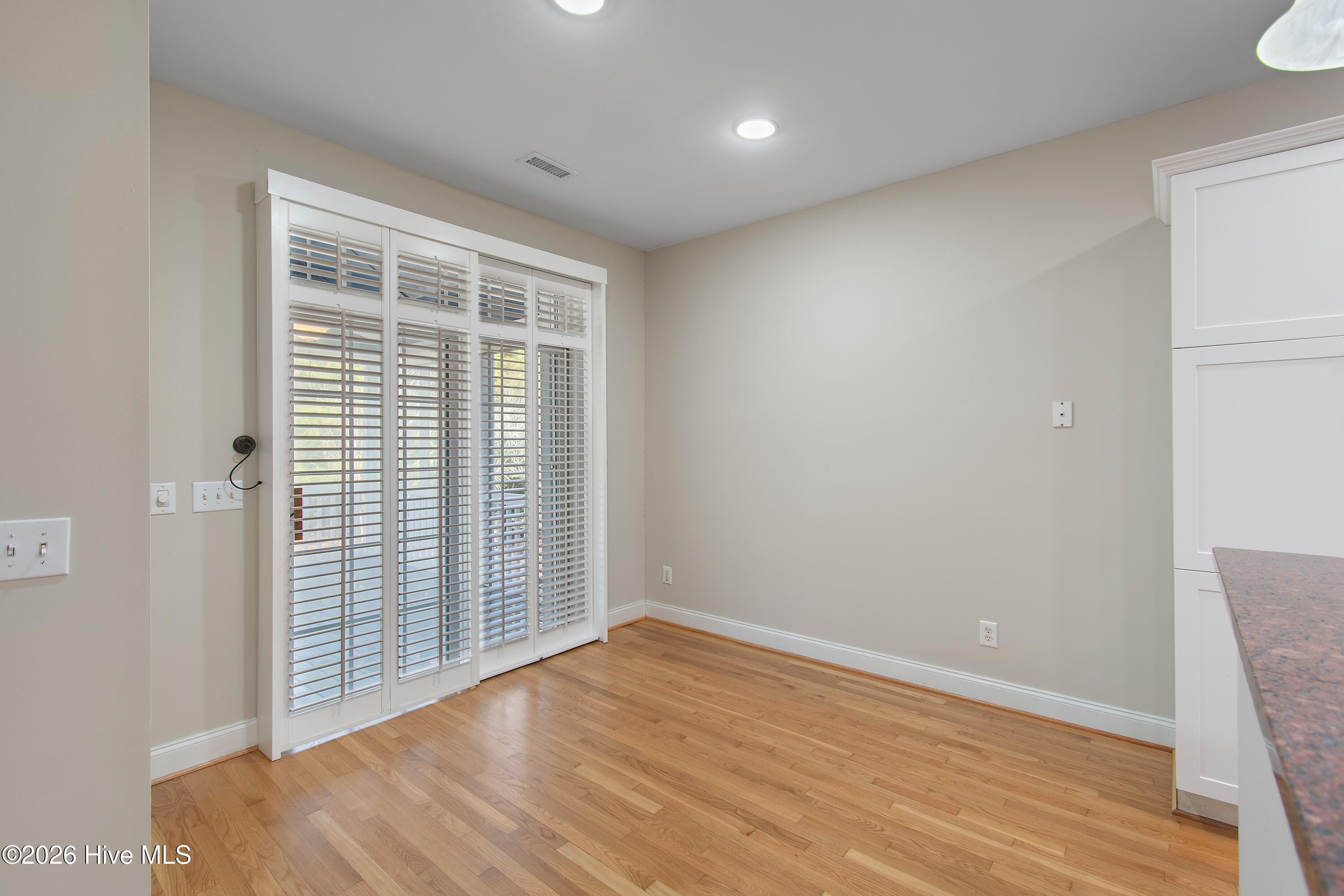 3687 Wingfoot Drive