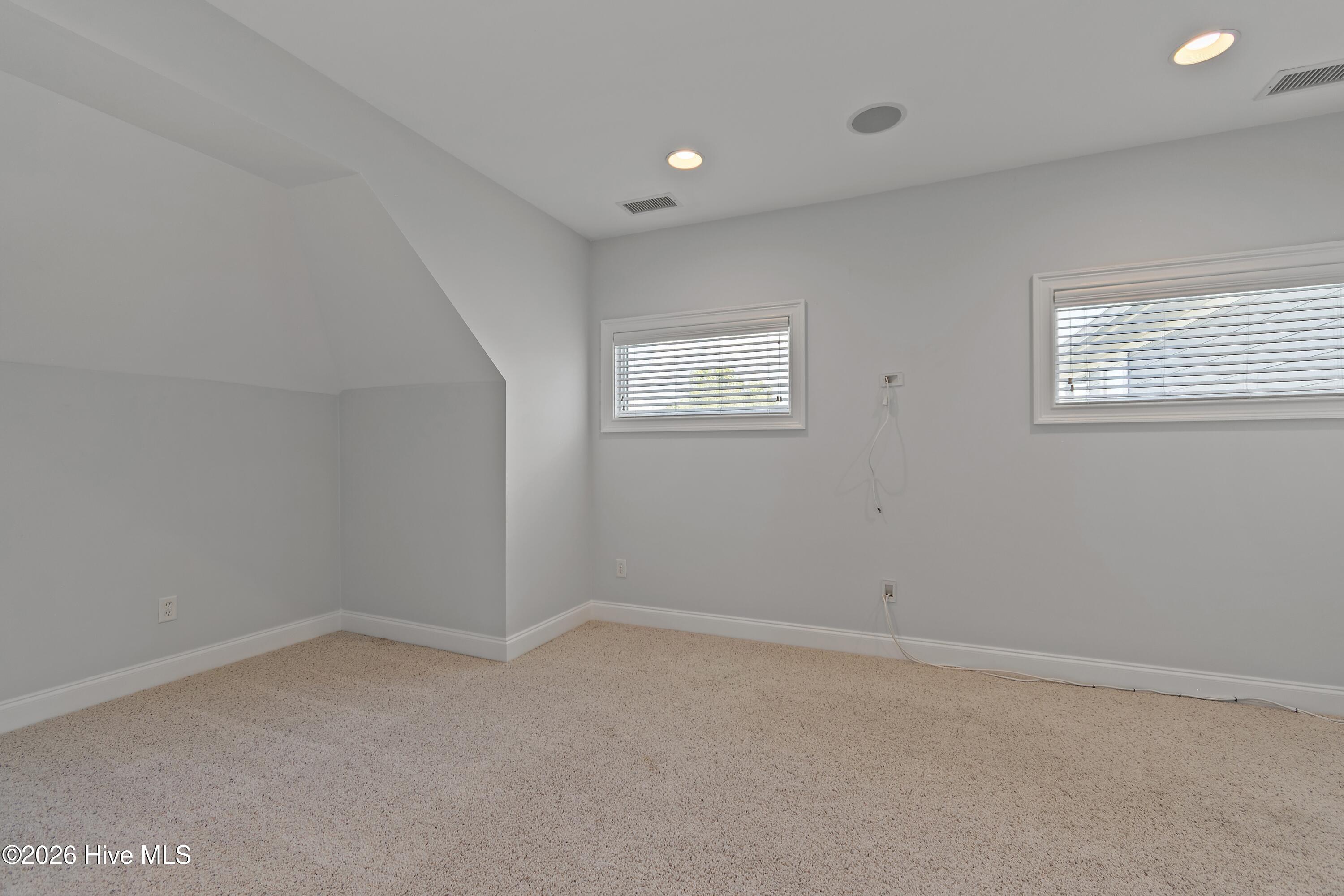 1041 Golden Sands Way