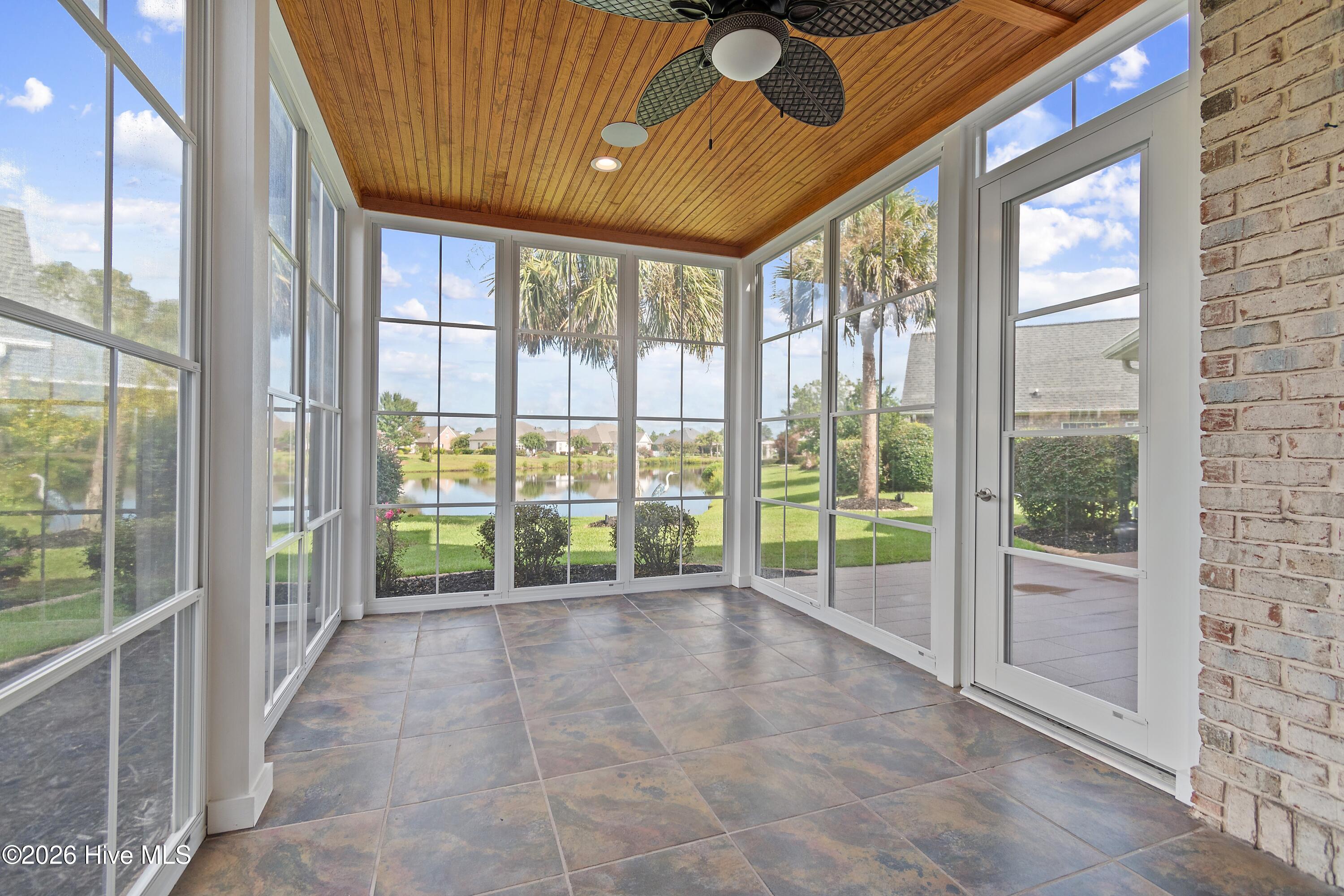 1041 Golden Sands Way