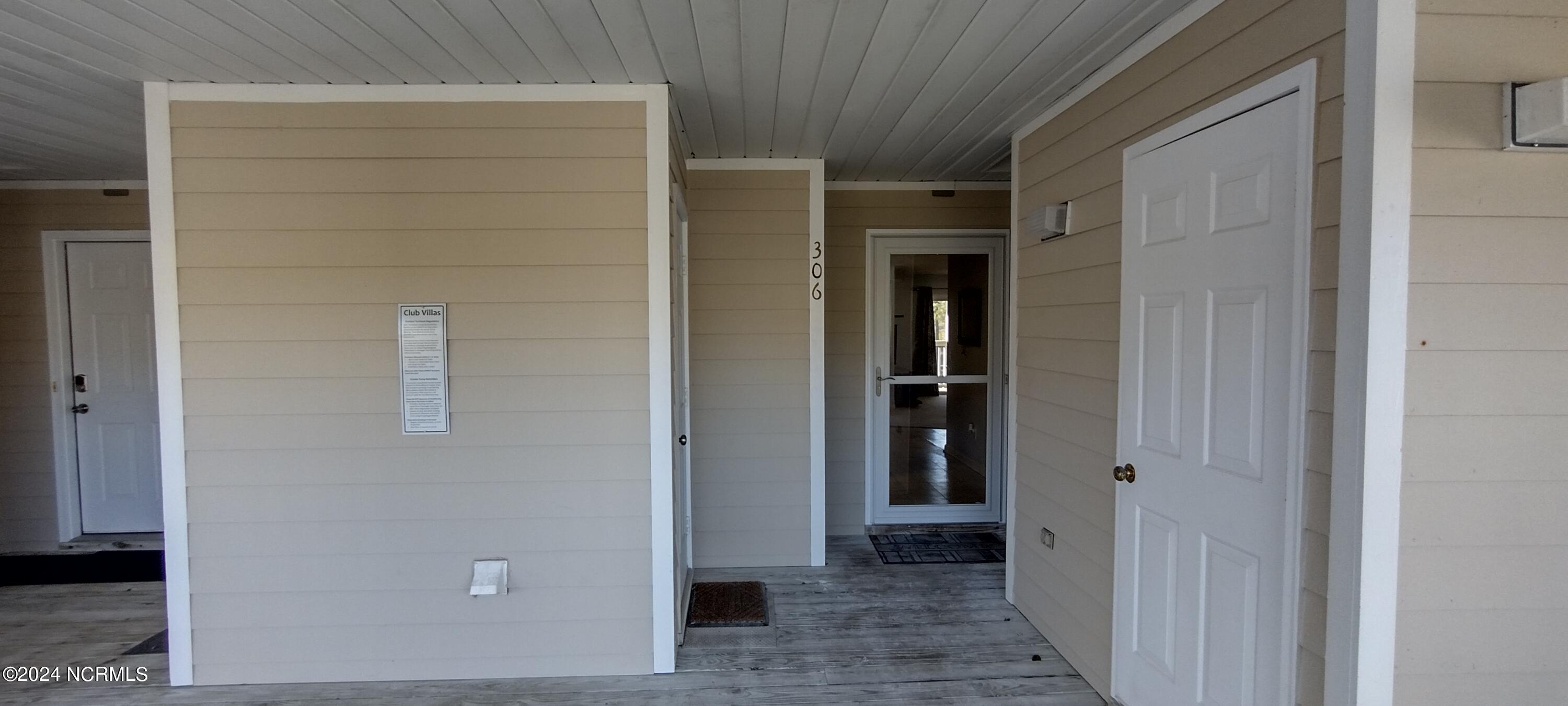 3350 Club Villas Drive # 306