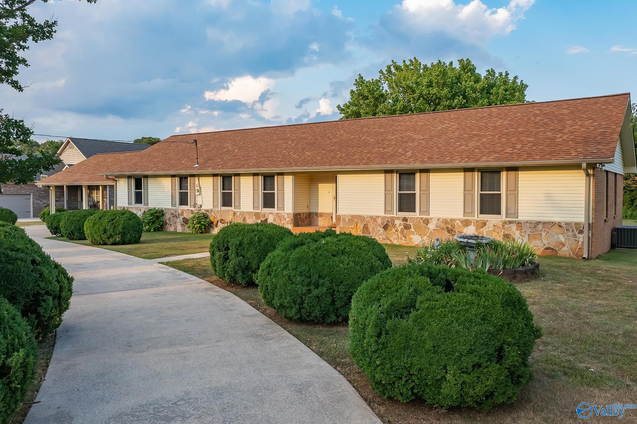 10580 Cedar Acres Lane