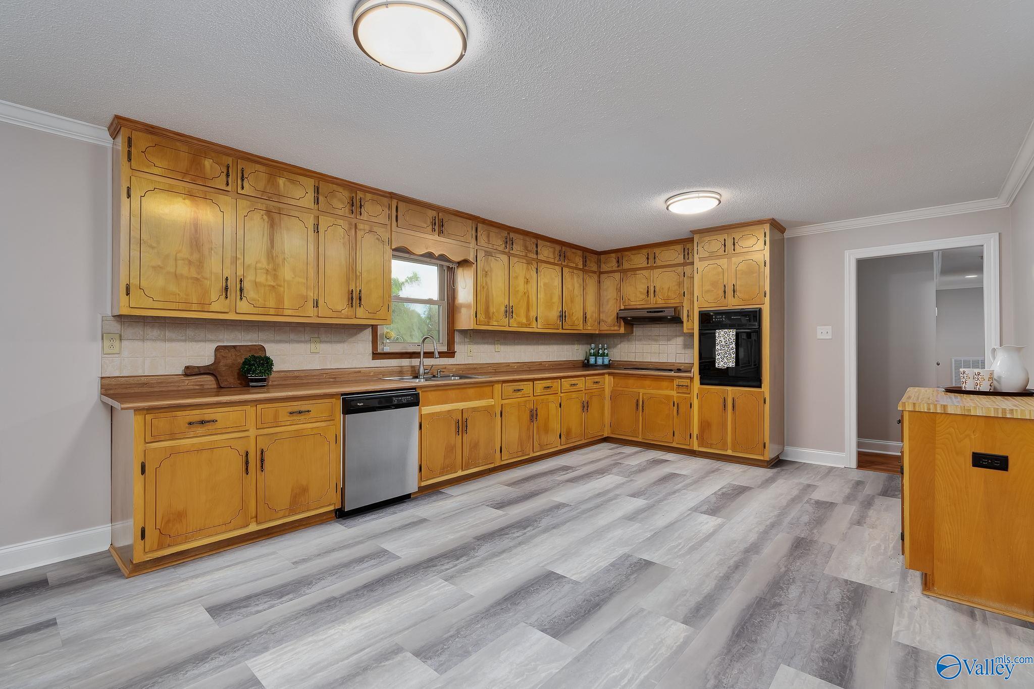 10580 Cedar Acres Lane