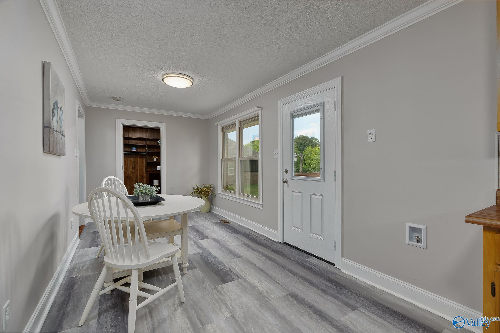 10580 Cedar Acres Lane