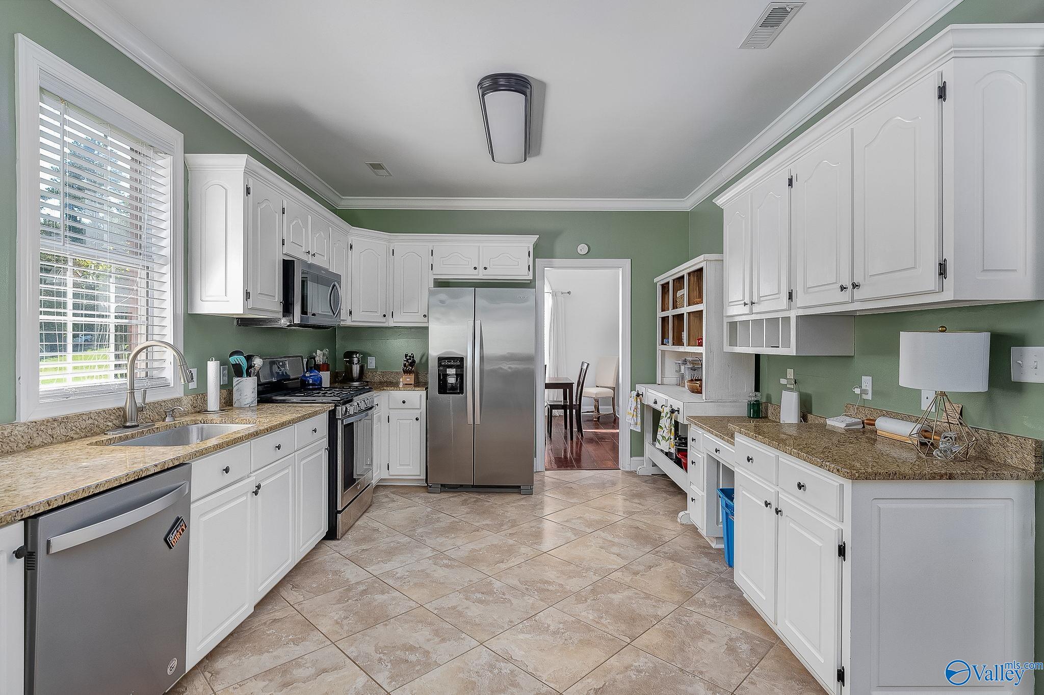 111 Glade Creek Circle