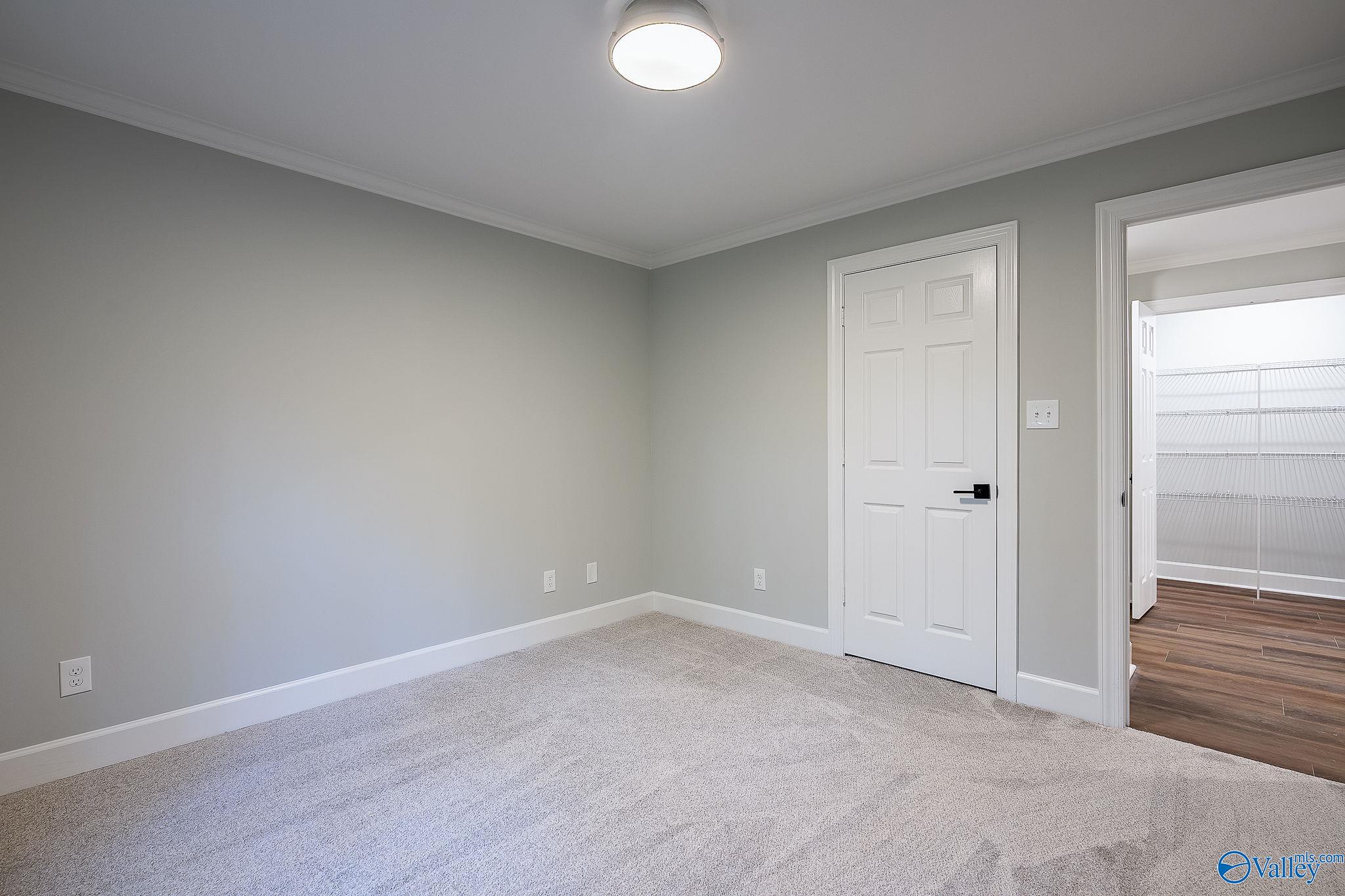 128 Kensington Drive