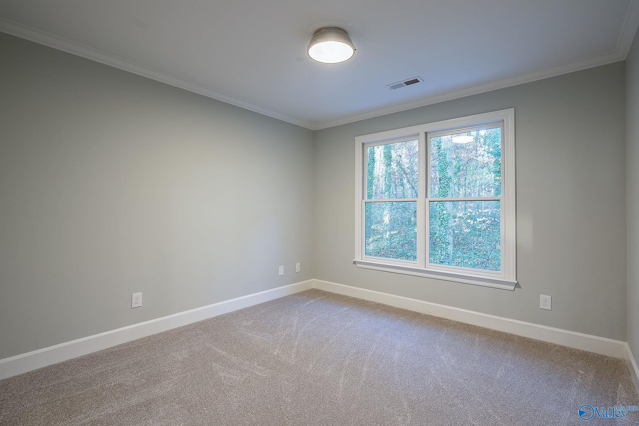 128 Kensington Drive