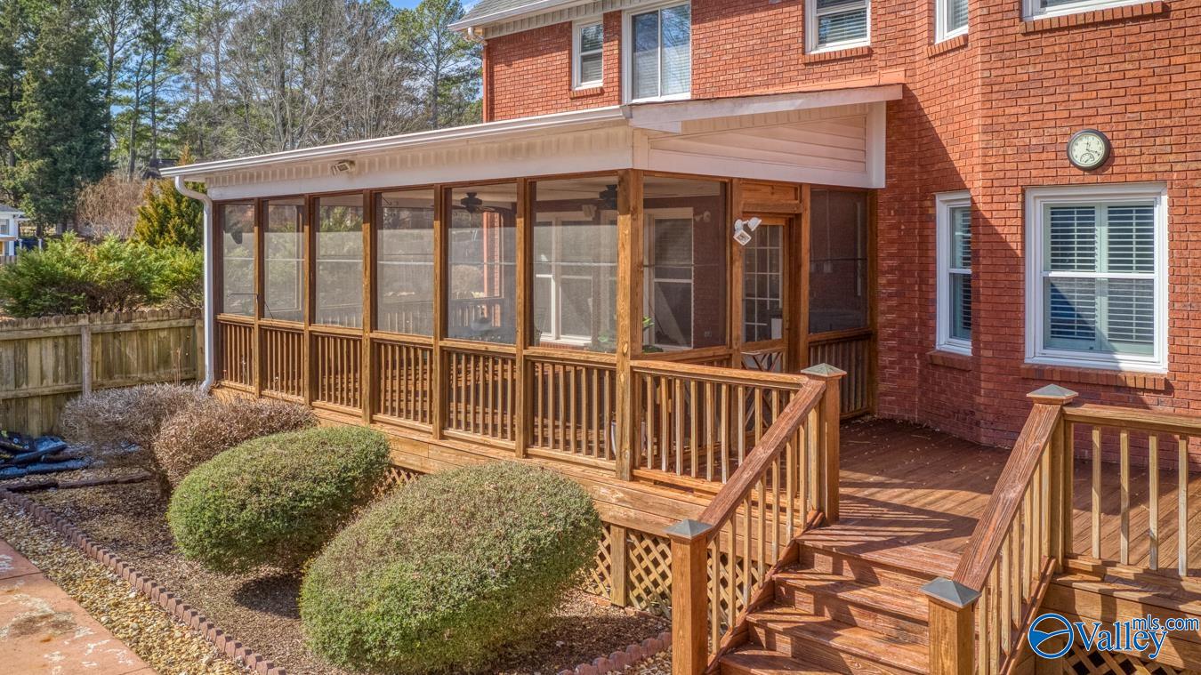 102 Silverton Circle