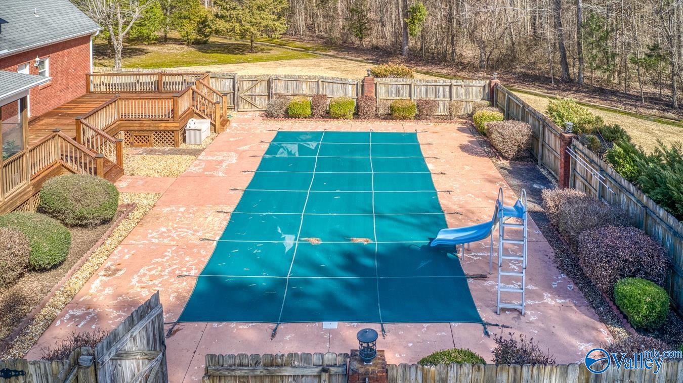 102 Silverton Circle