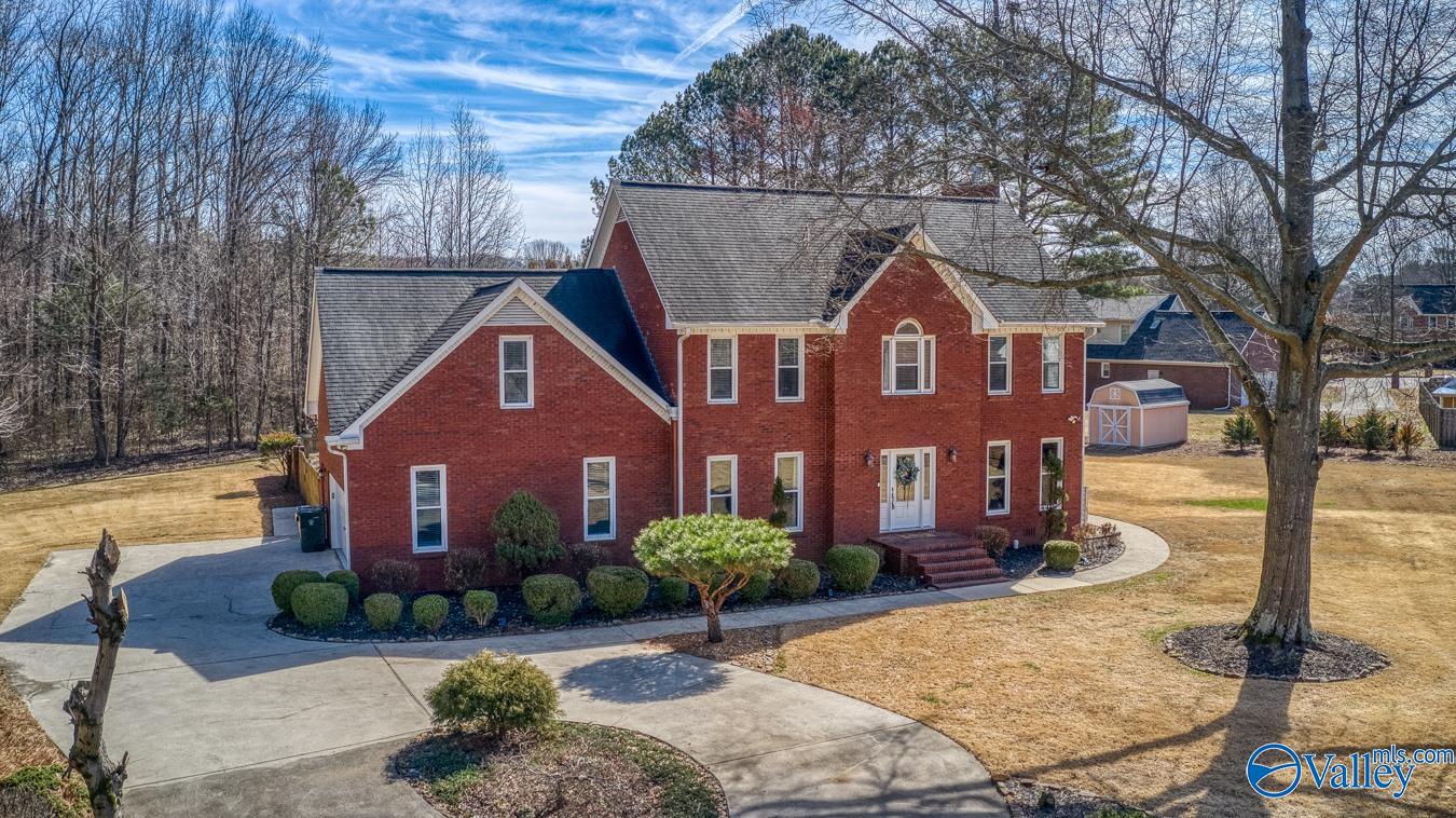 102 Silverton Circle