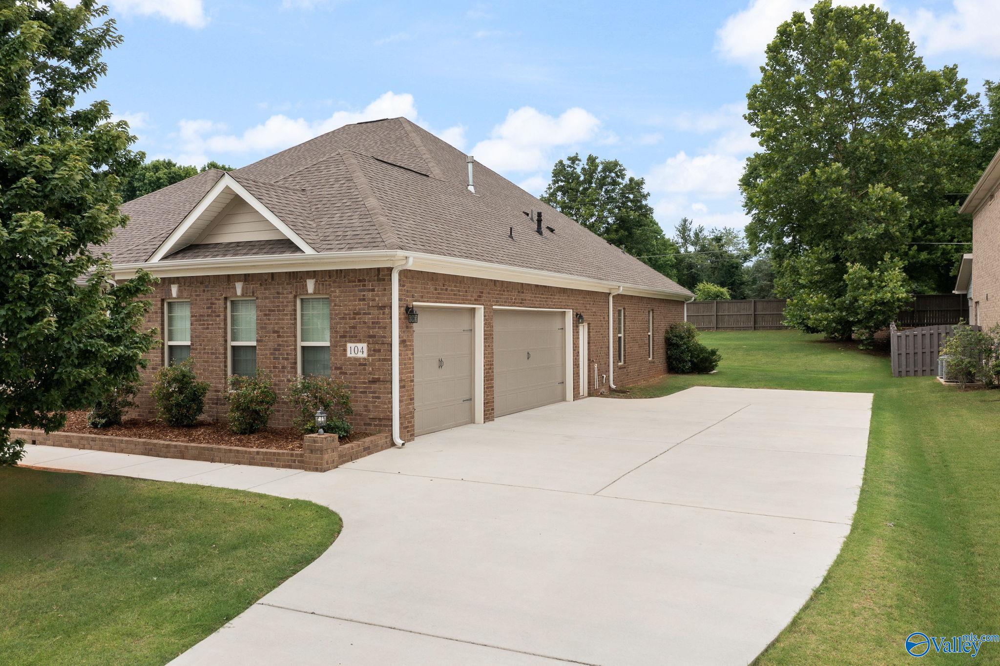 104 Sawrock Drive
