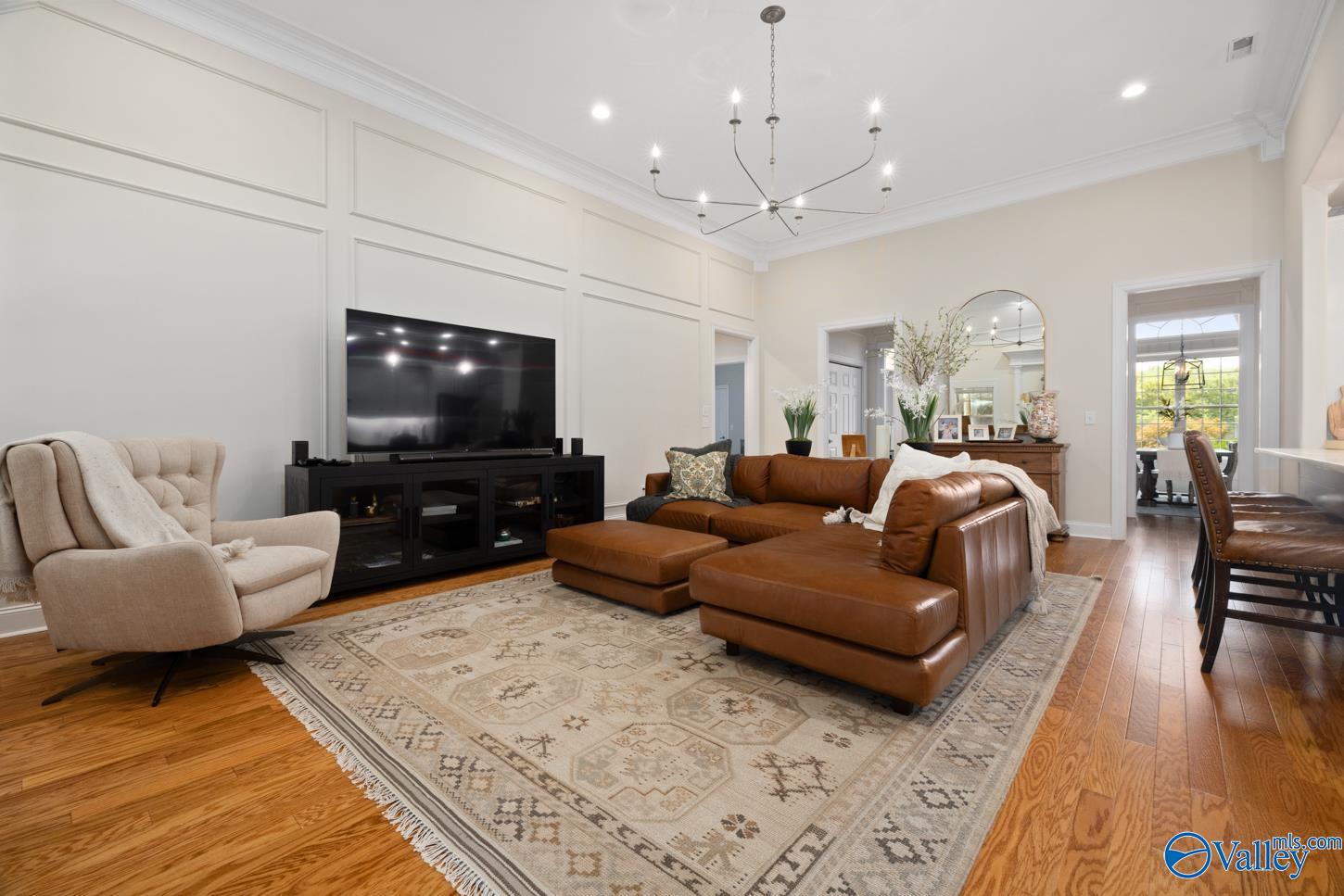 104 Rainbow Glen Circle