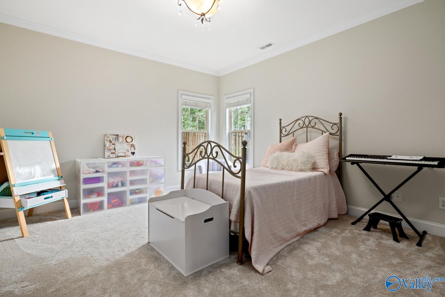 104 Rainbow Glen Circle