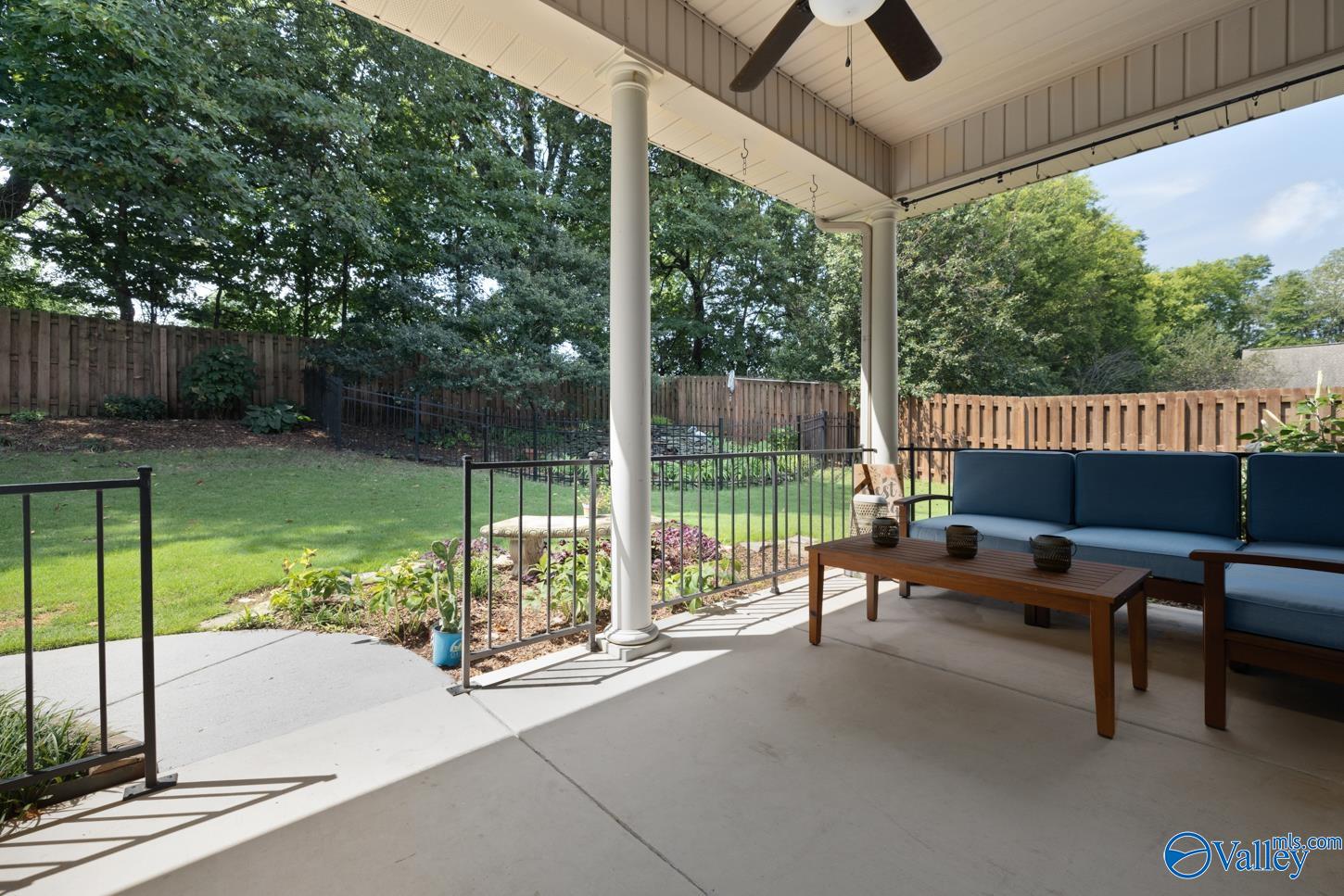 104 Rainbow Glen Circle