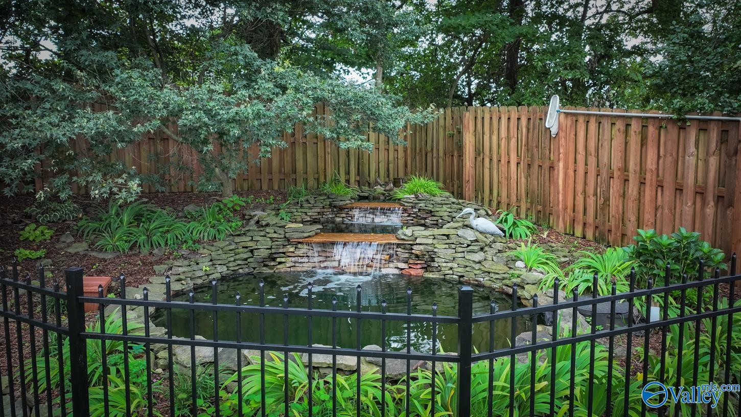104 Rainbow Glen Circle