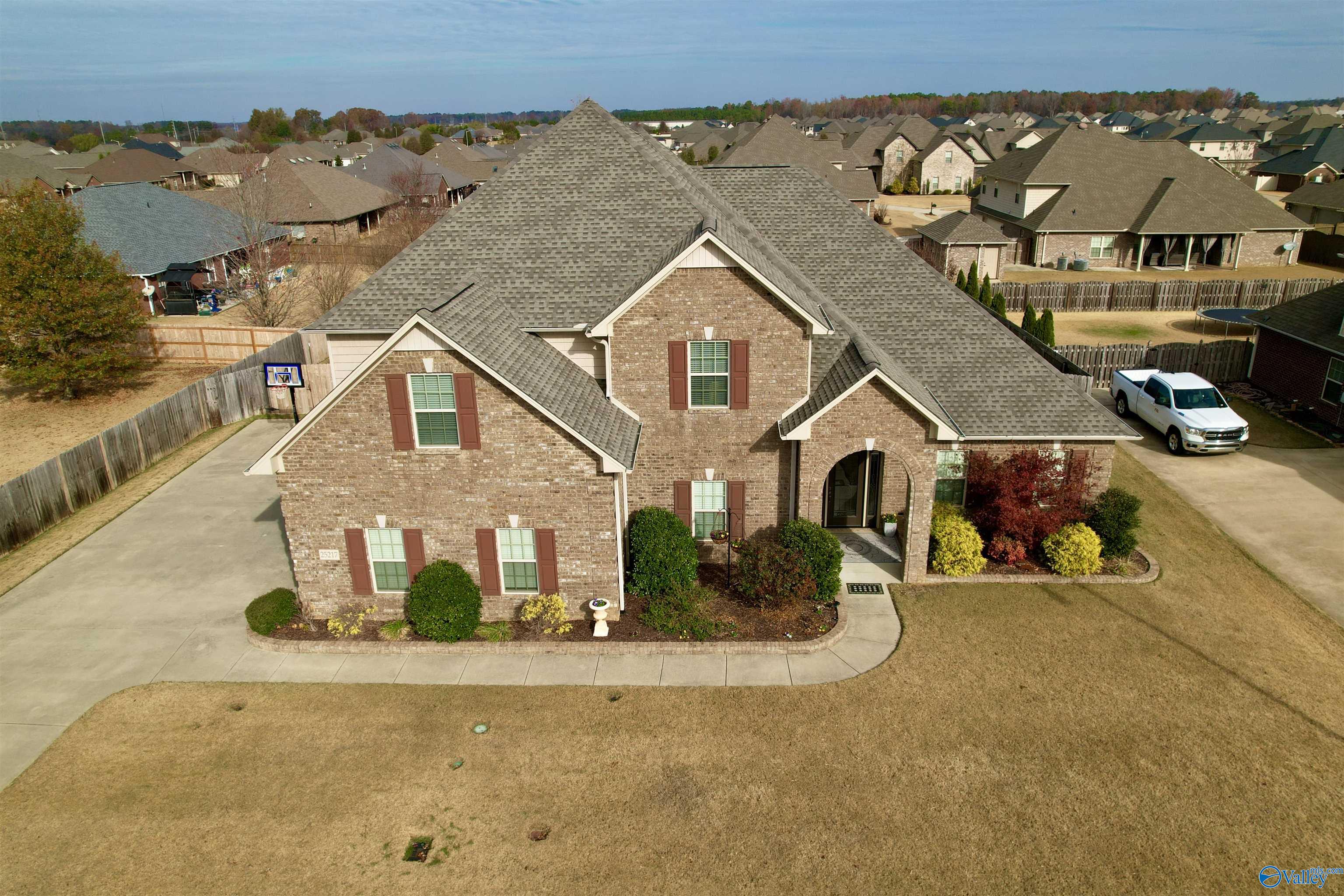 25217 Whispering Lane