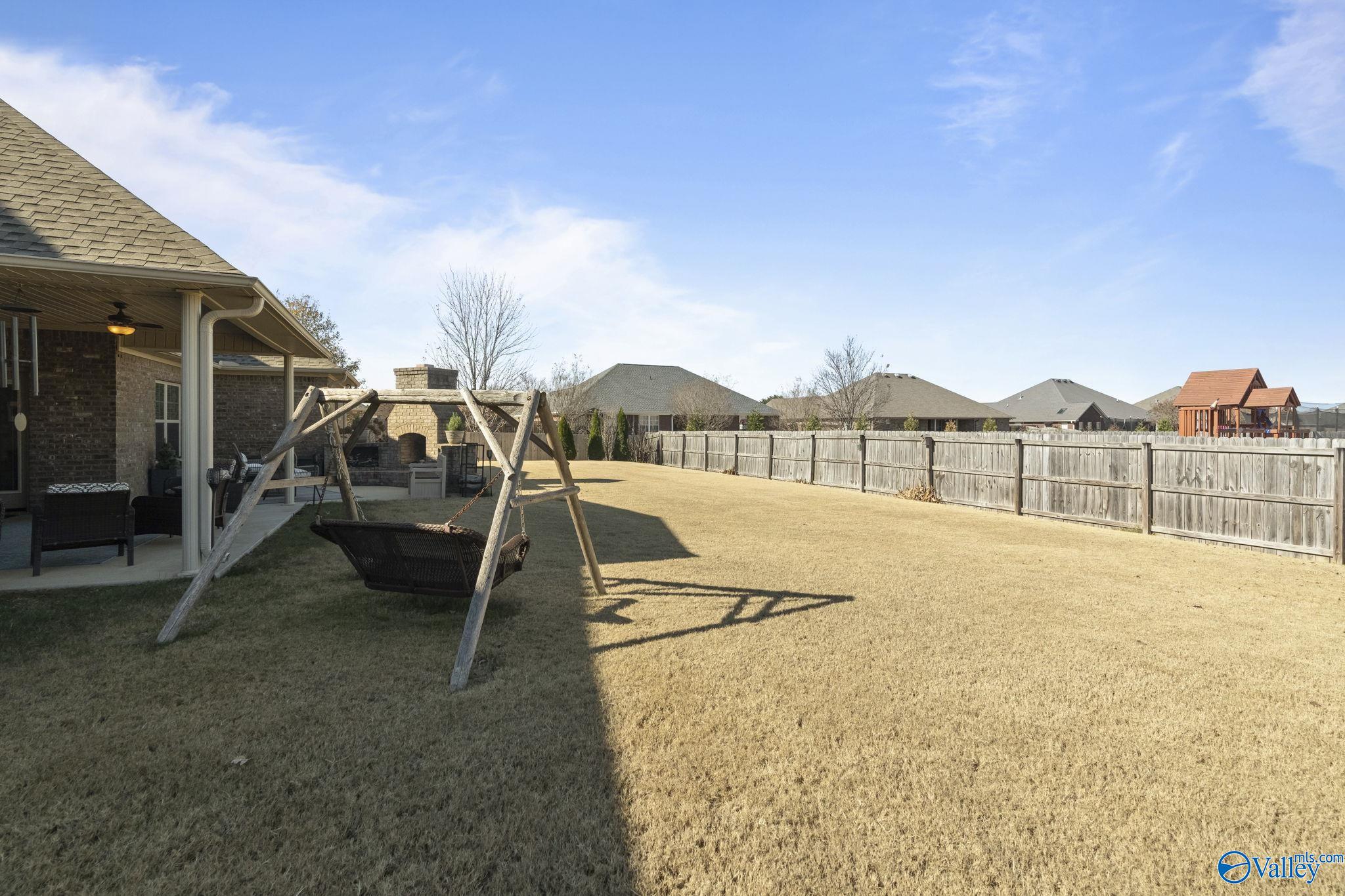 25217 Whispering Lane