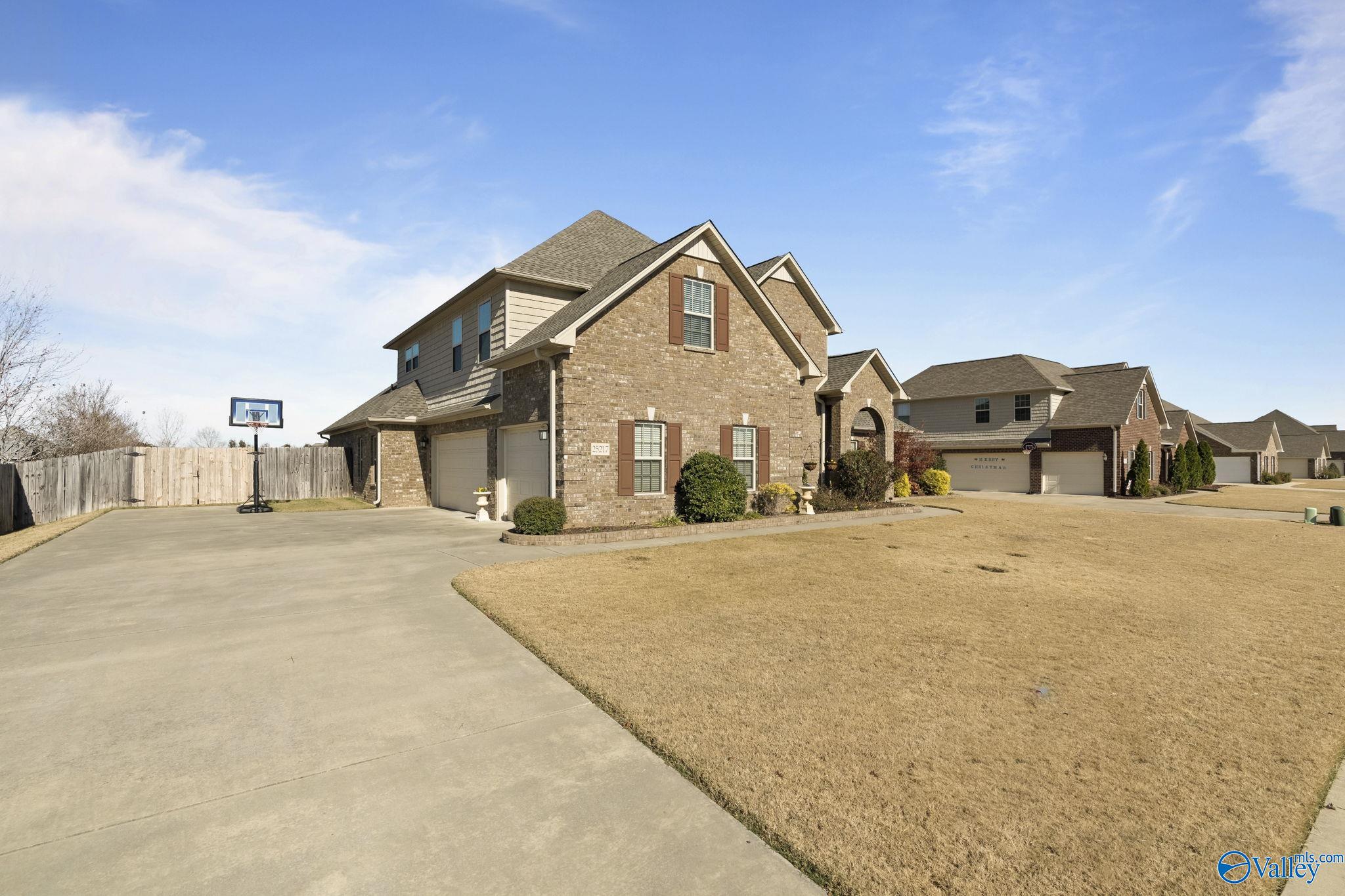 25217 Whispering Lane