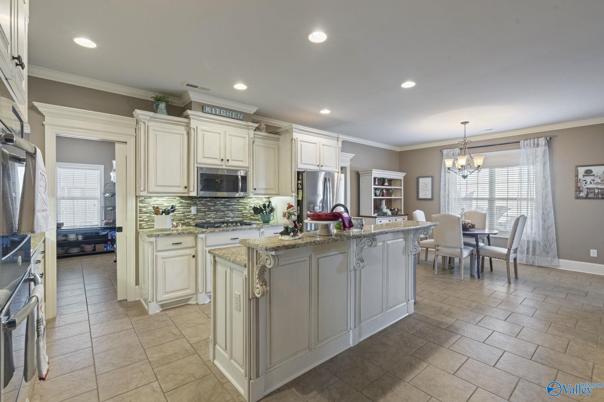 25217 Whispering Lane