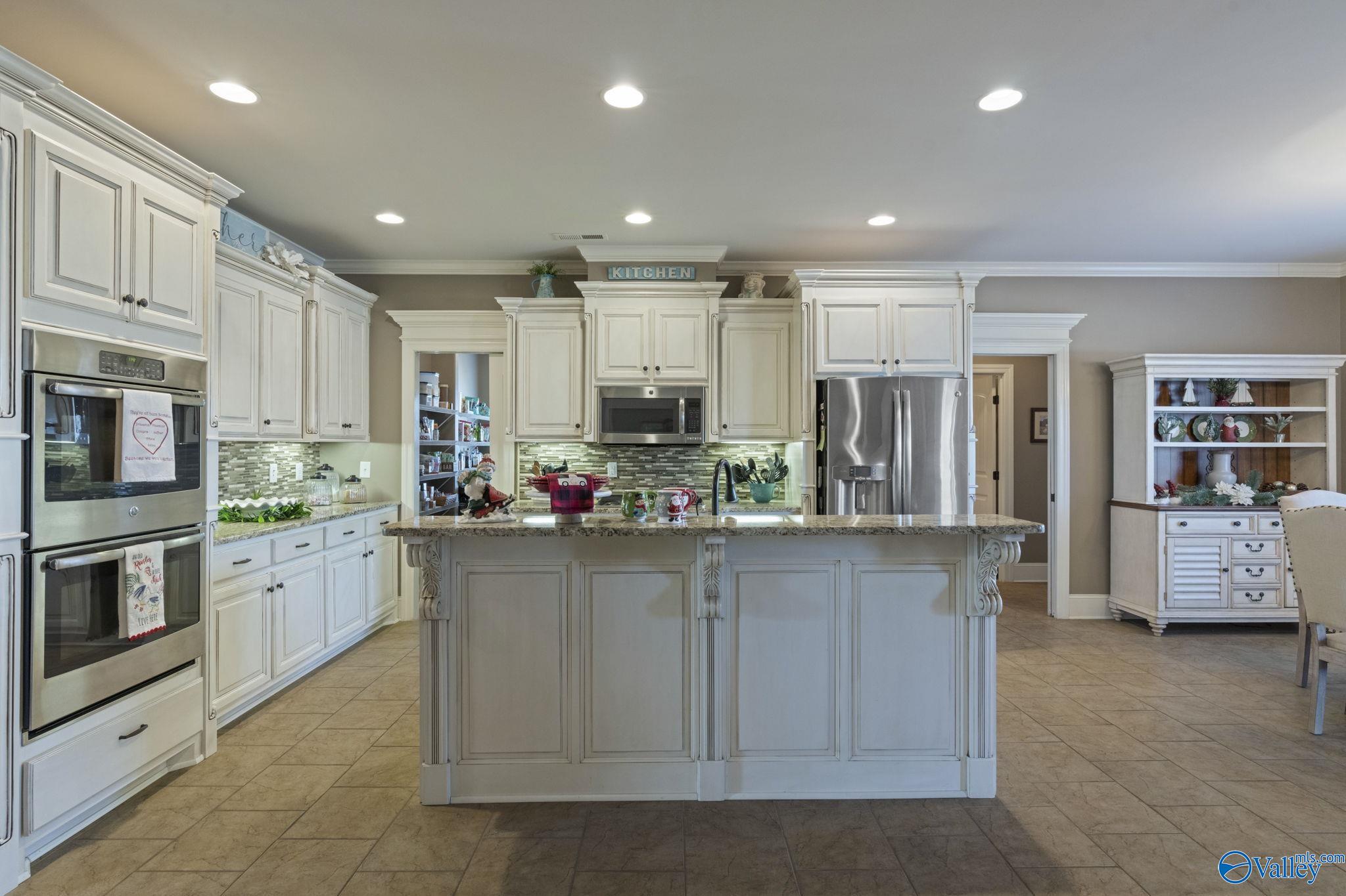 25217 Whispering Lane