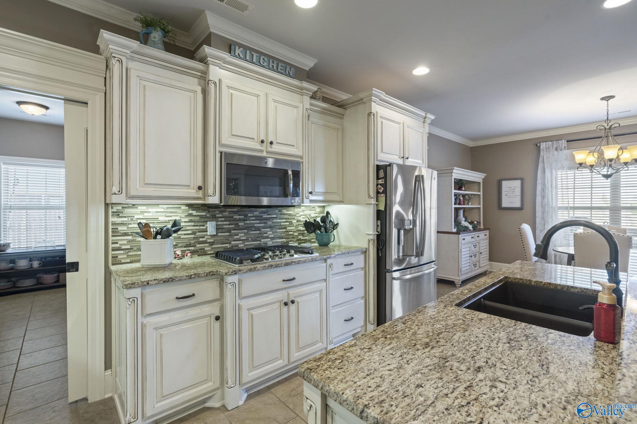 25217 Whispering Lane