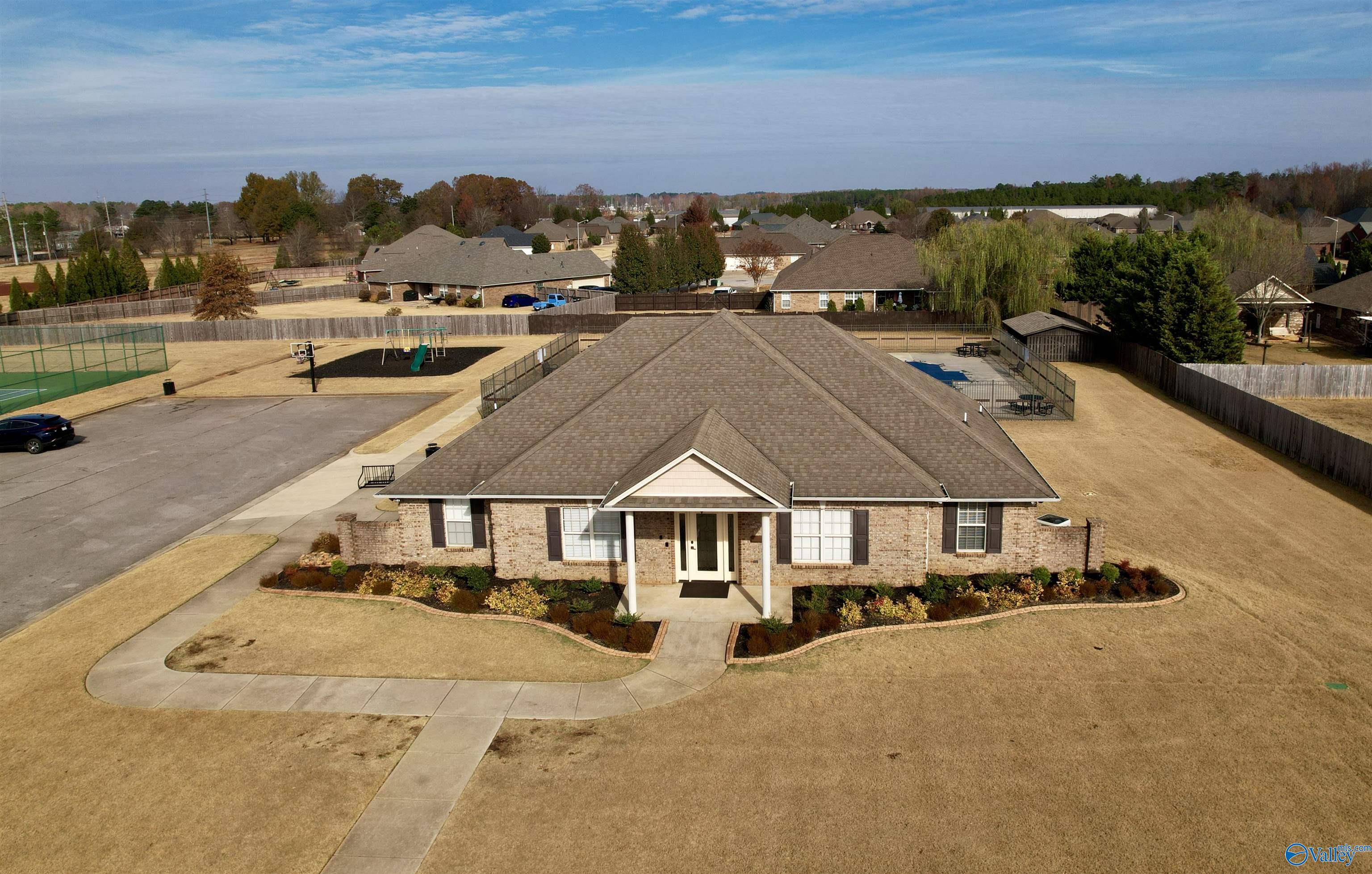 25217 Whispering Lane