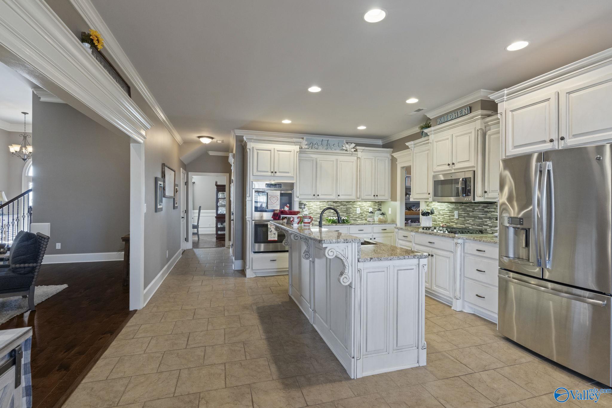25217 Whispering Lane