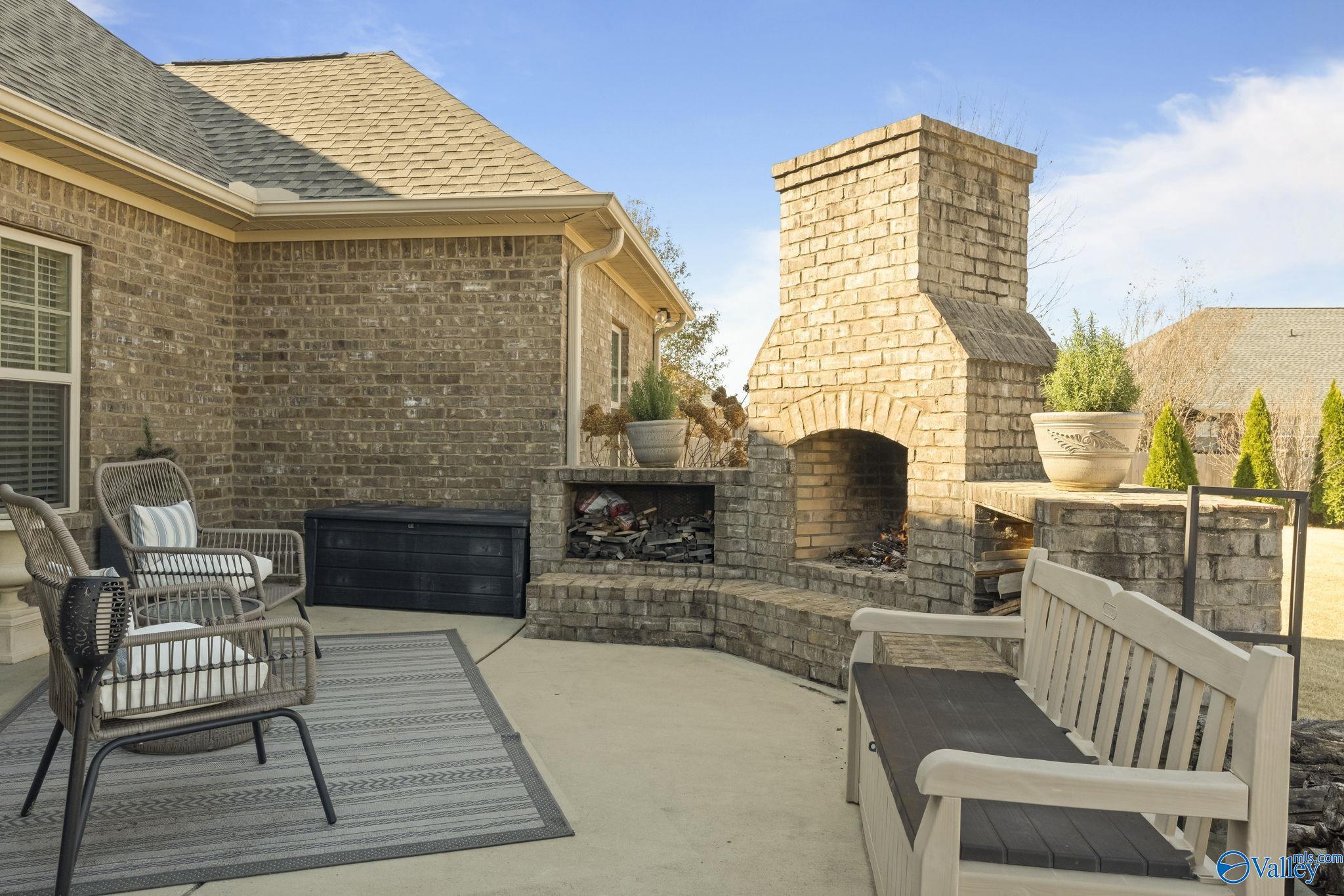 25217 Whispering Lane