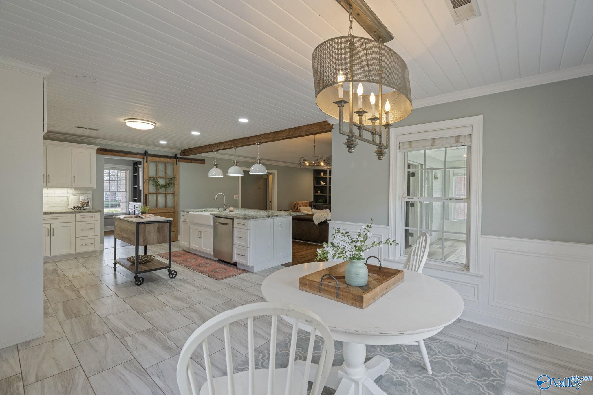 208 Burningtree Trace