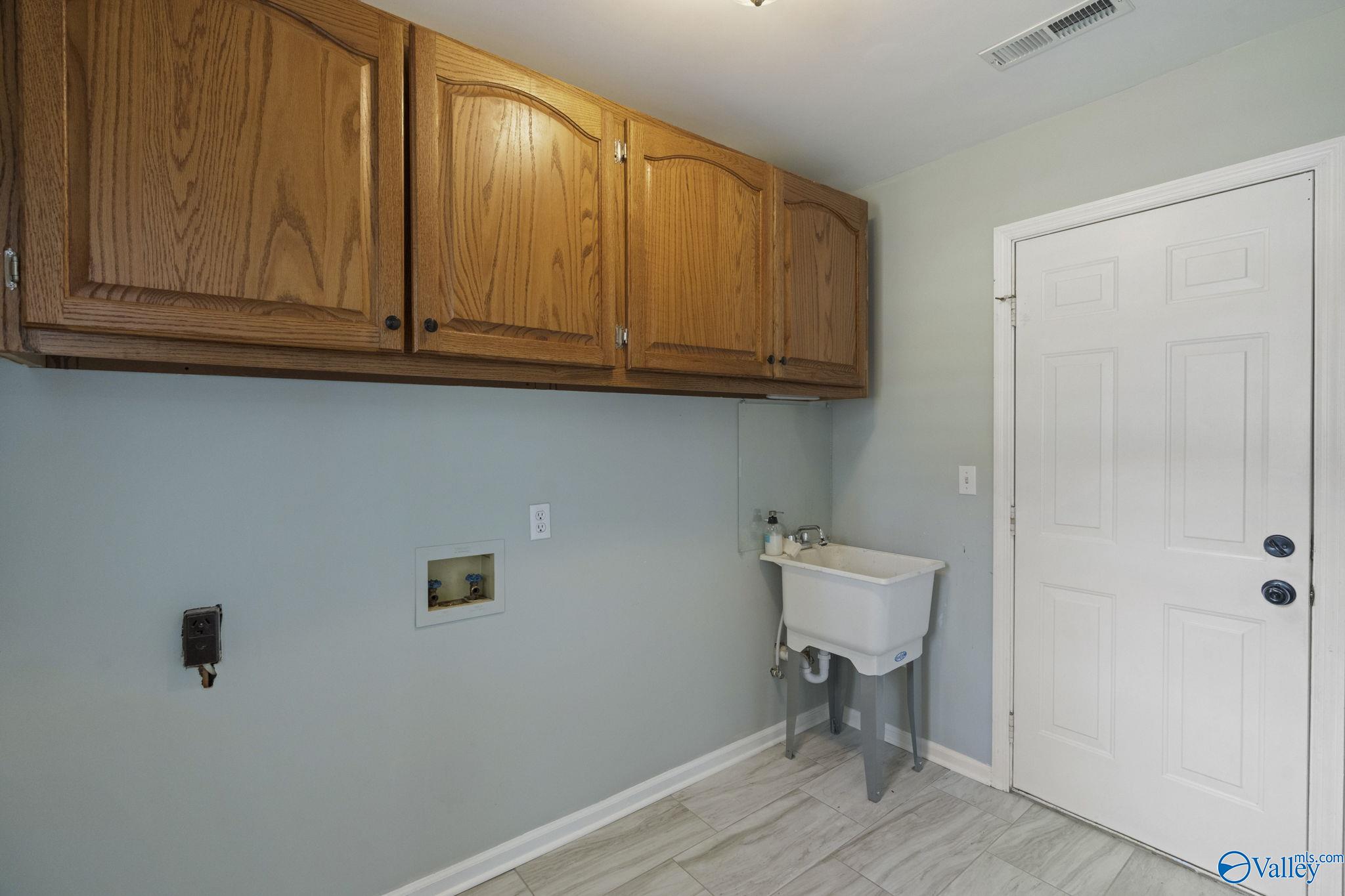 208 Burningtree Trace