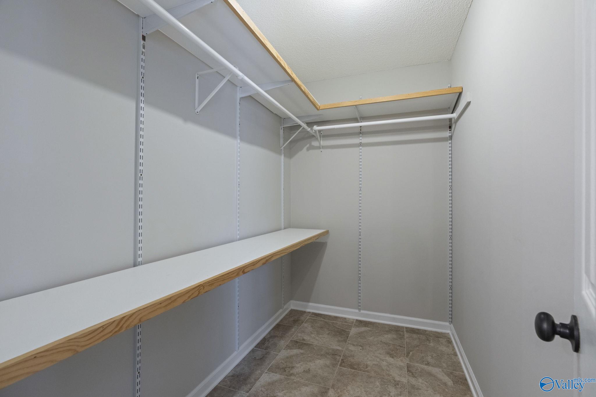 208 Burningtree Trace
