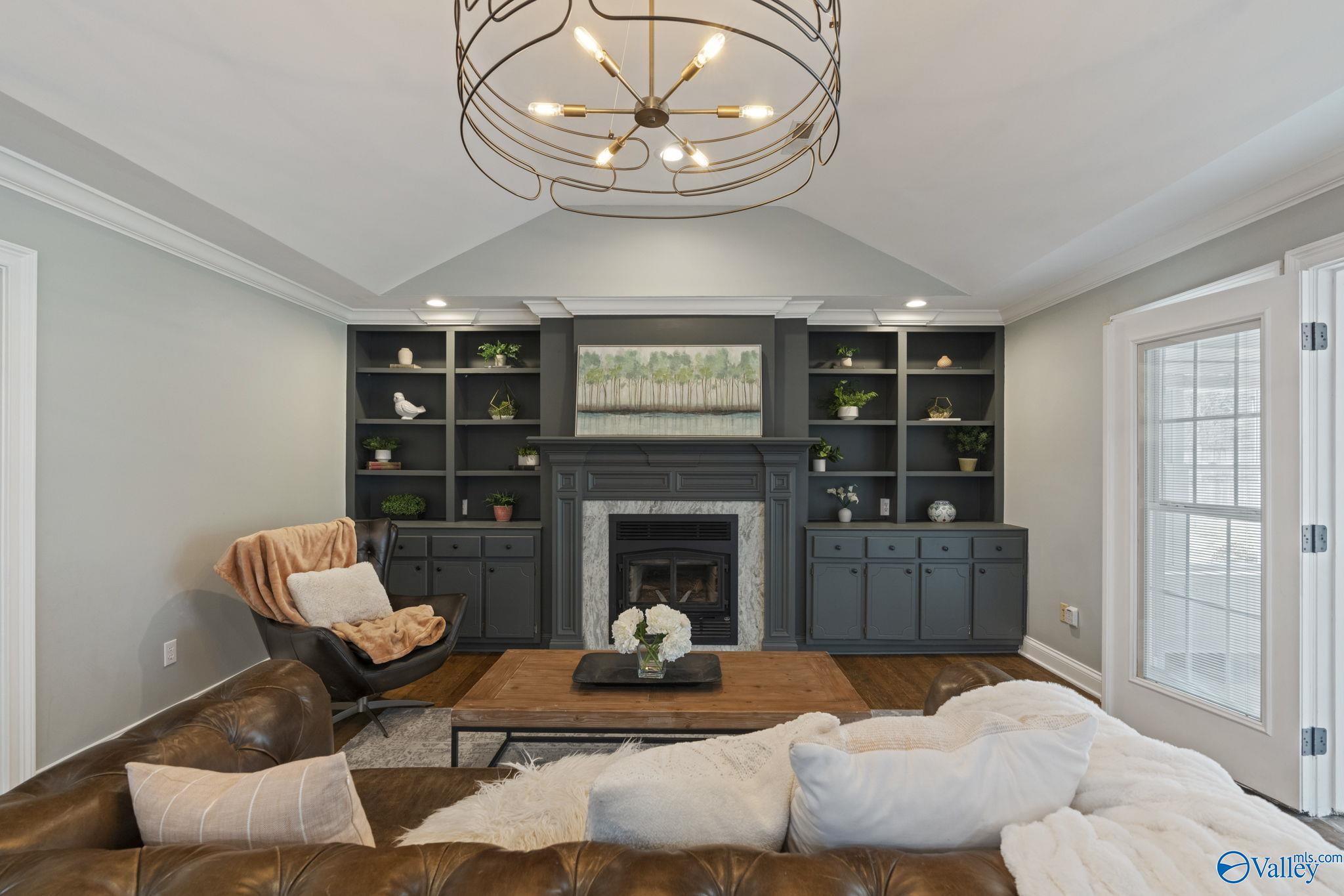 208 Burningtree Trace