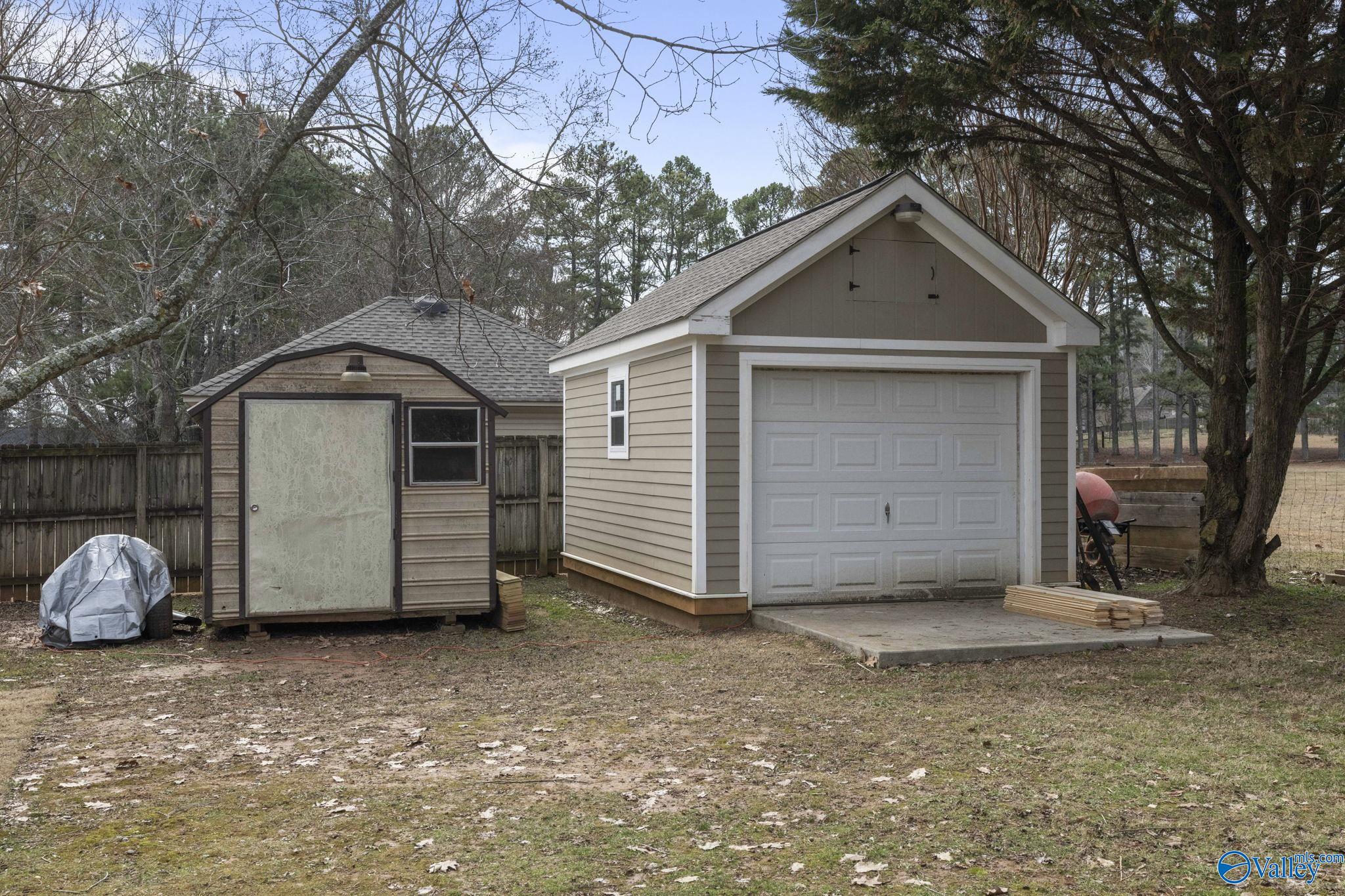 208 Burningtree Trace