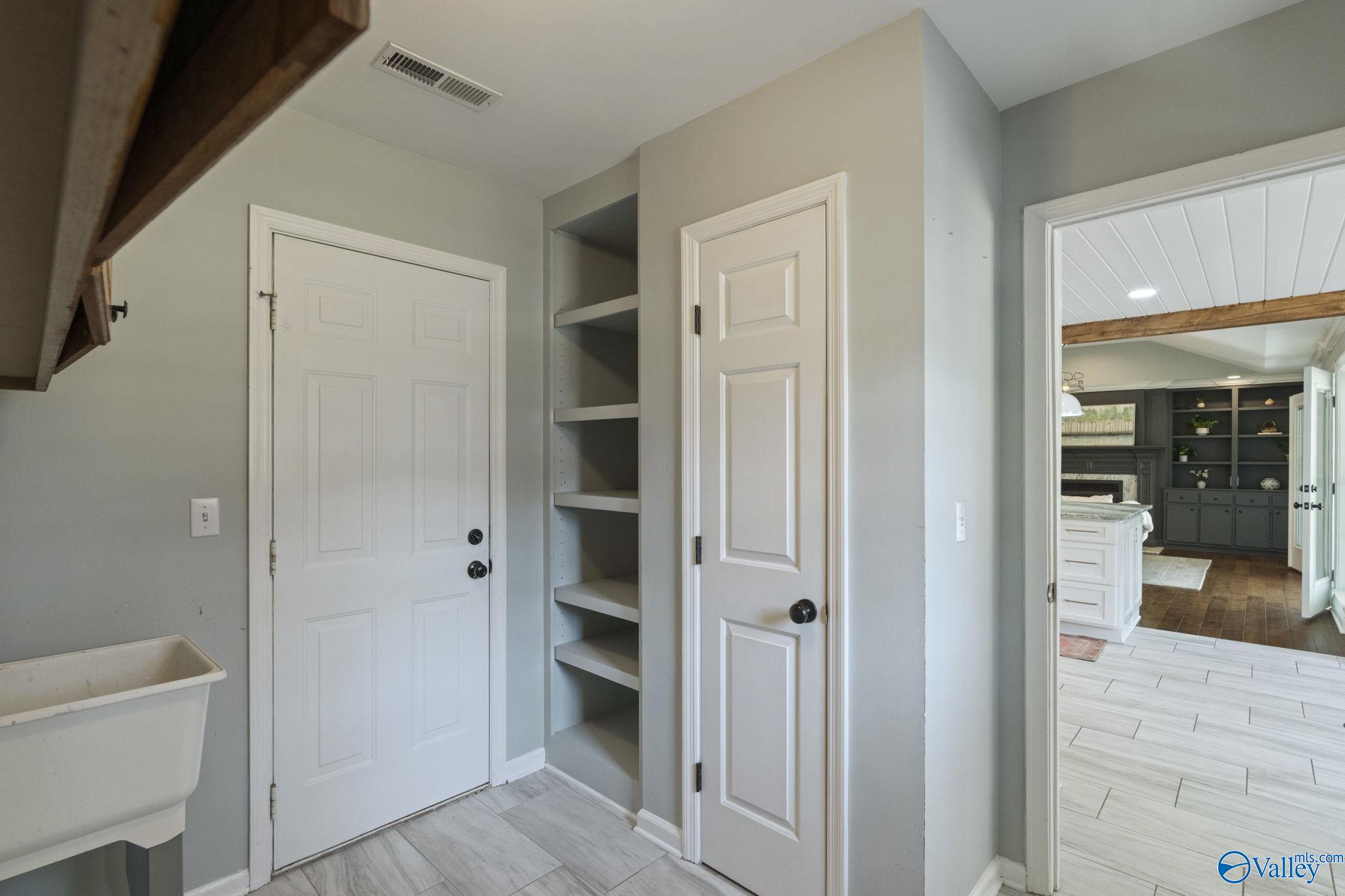208 Burningtree Trace