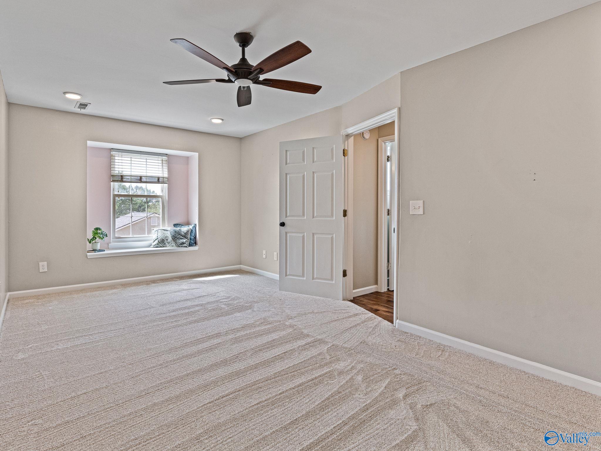 132 Briargate Lane