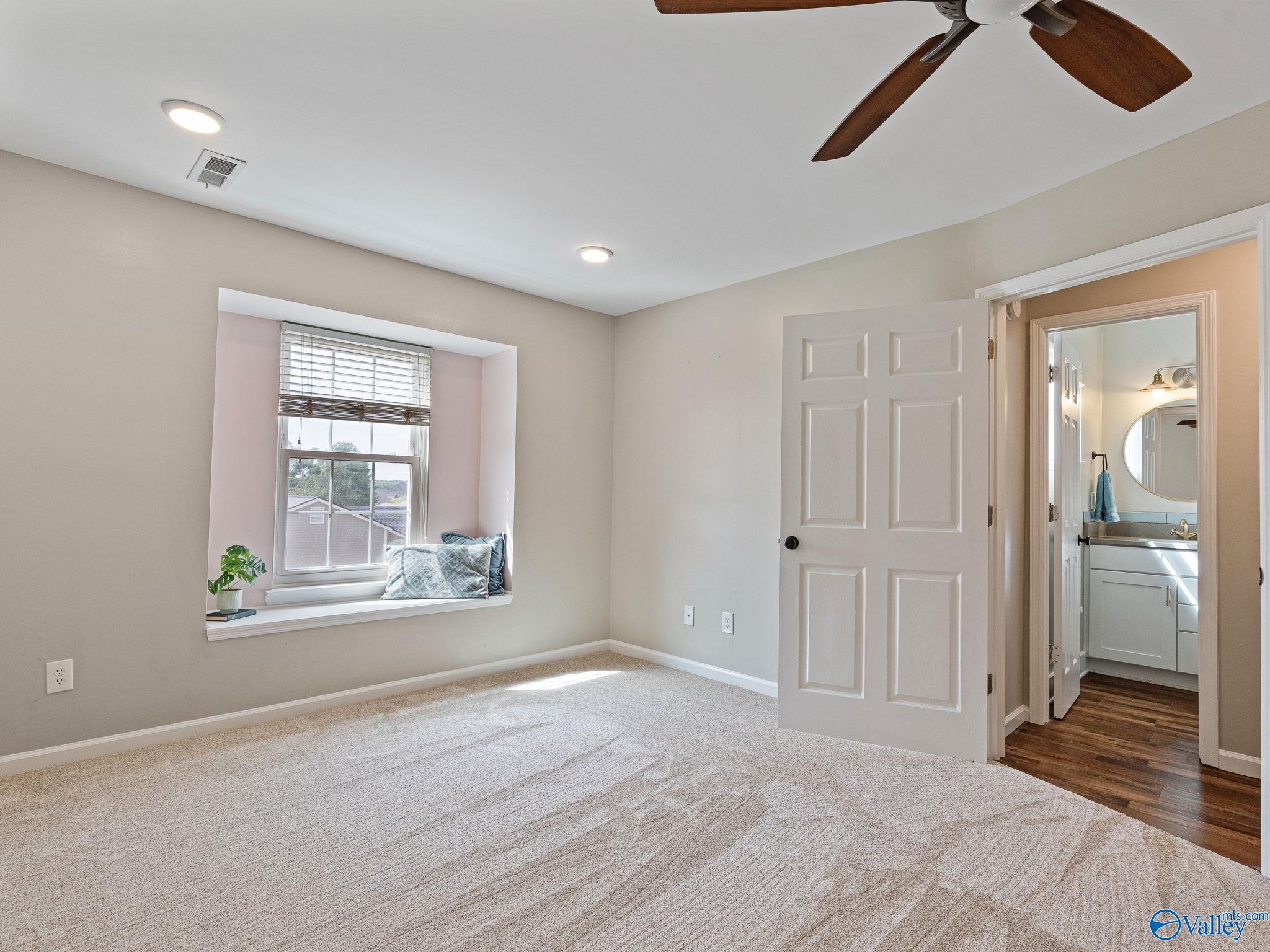 132 Briargate Lane