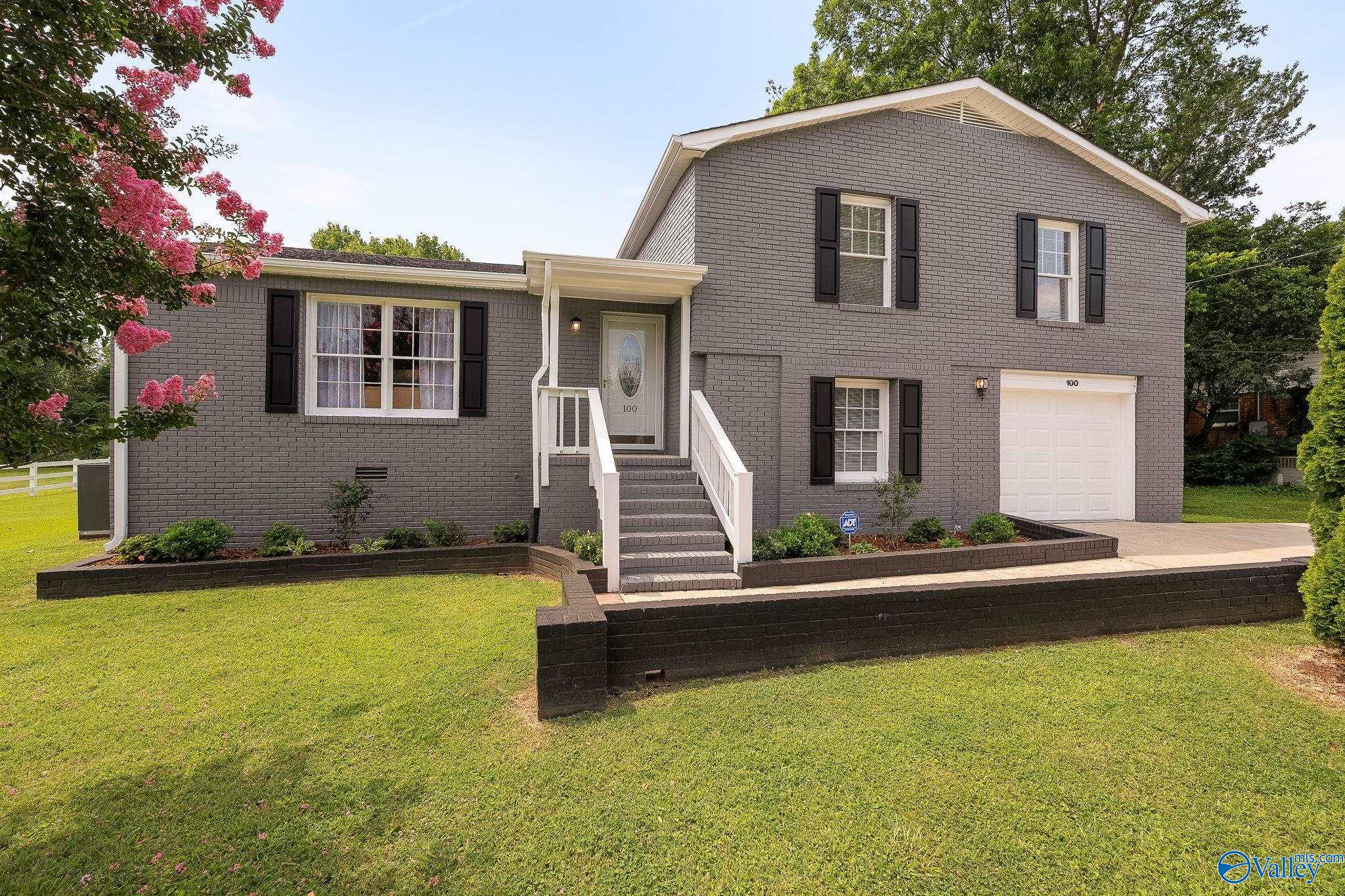 100 Roema Drive