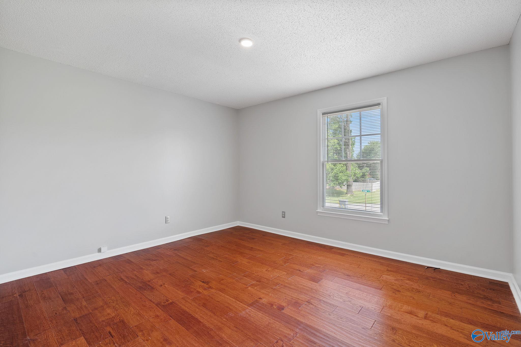 100 Roema Drive