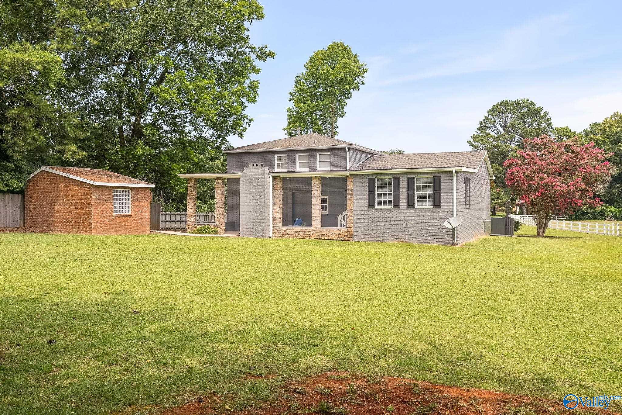 100 Roema Drive